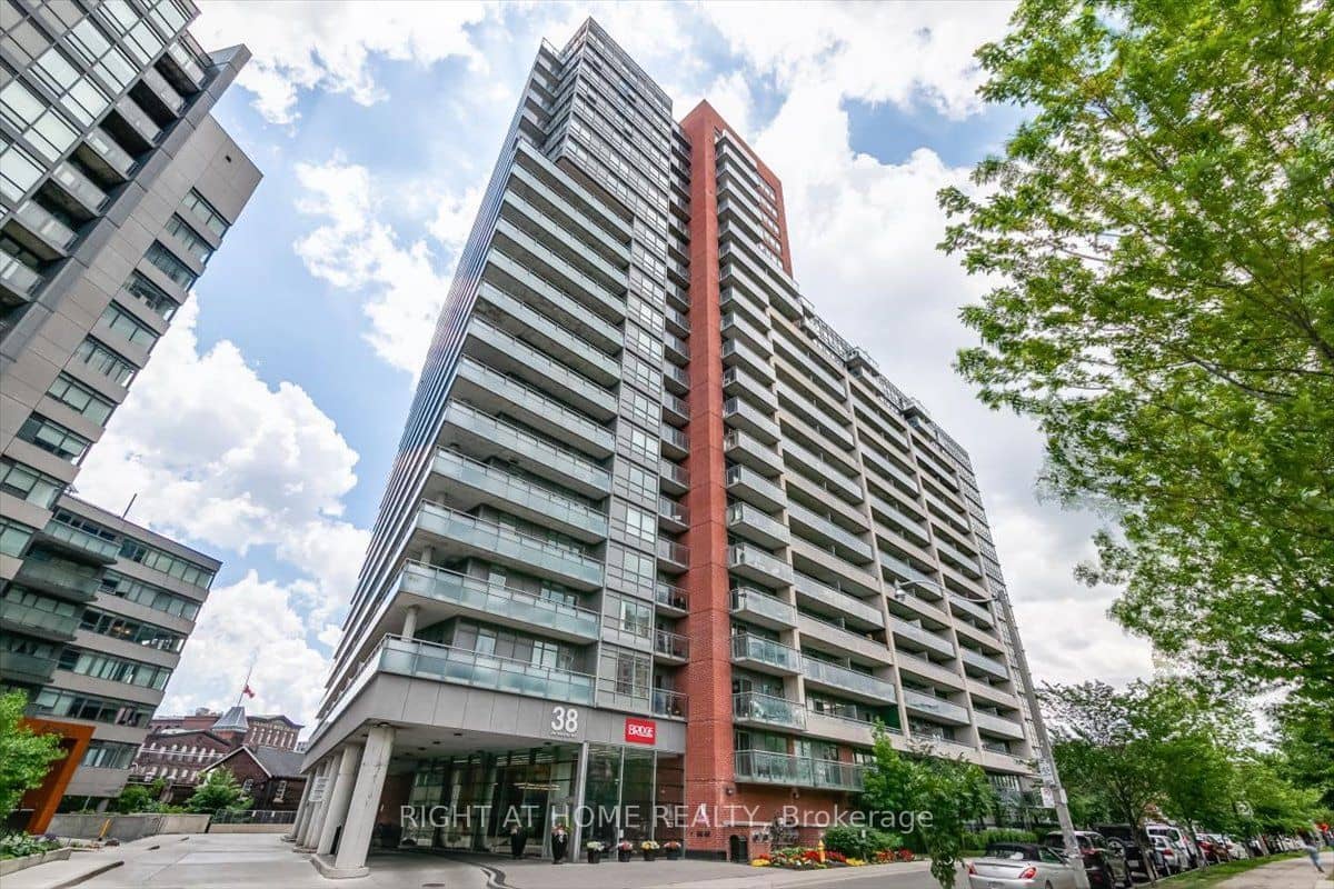 38 Joe Shuster Way 103, Toronto, ON M6K 0A5