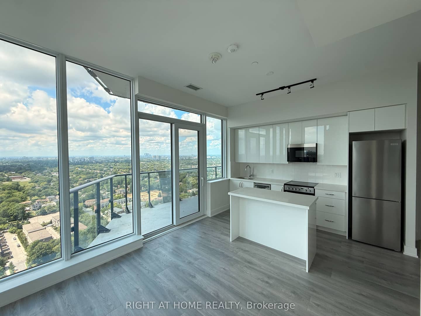 15 Ellerslie Avenue PH03, Toronto, ON M2N 0E7