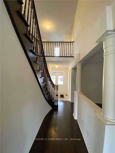 40 Cookview Drive, Brampton, ON L6R 3T6