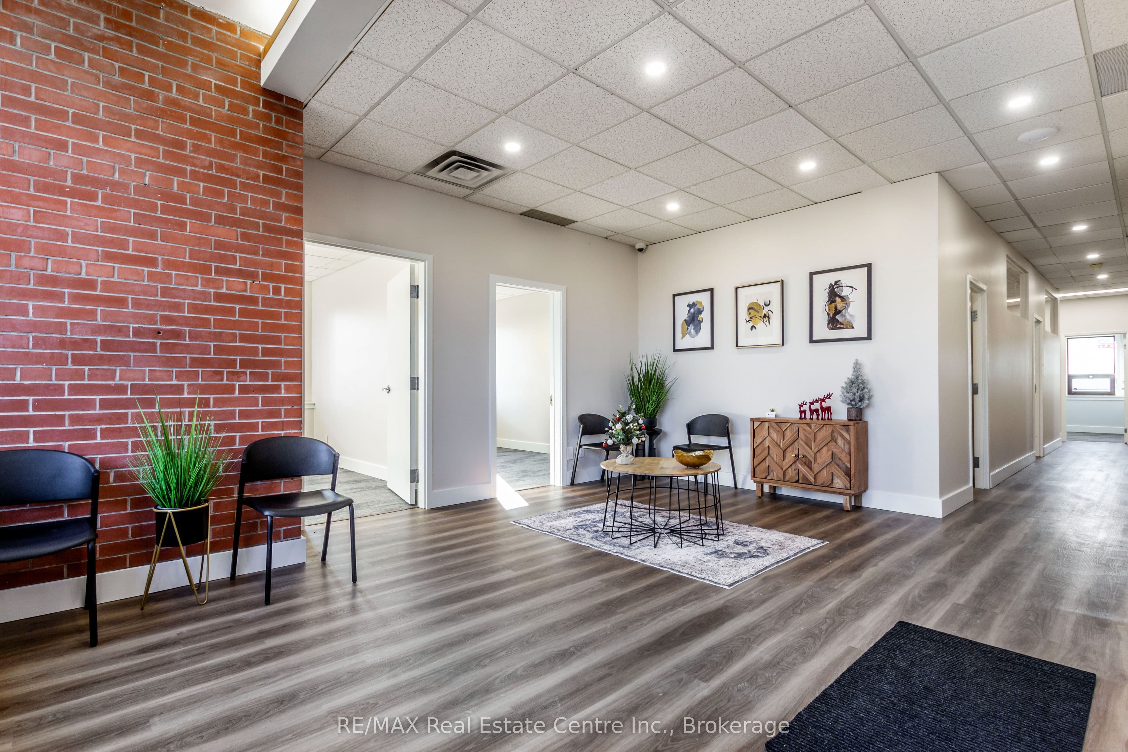 275 Lawrence Avenue 4, Kitchener, ON N2M 1Y3
