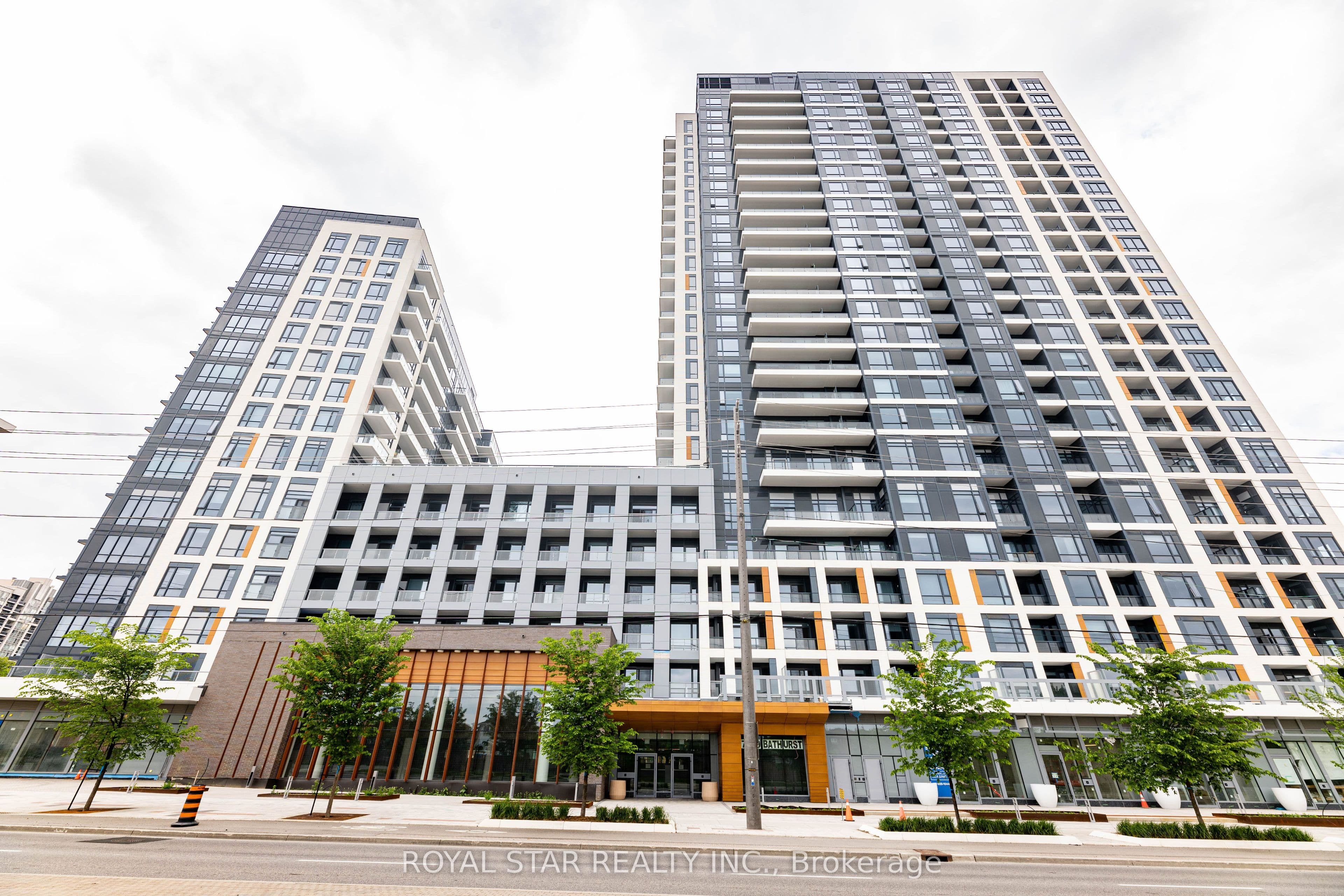 7950 Bathurst Street 1502, Vaughan, ON L4J 0L4