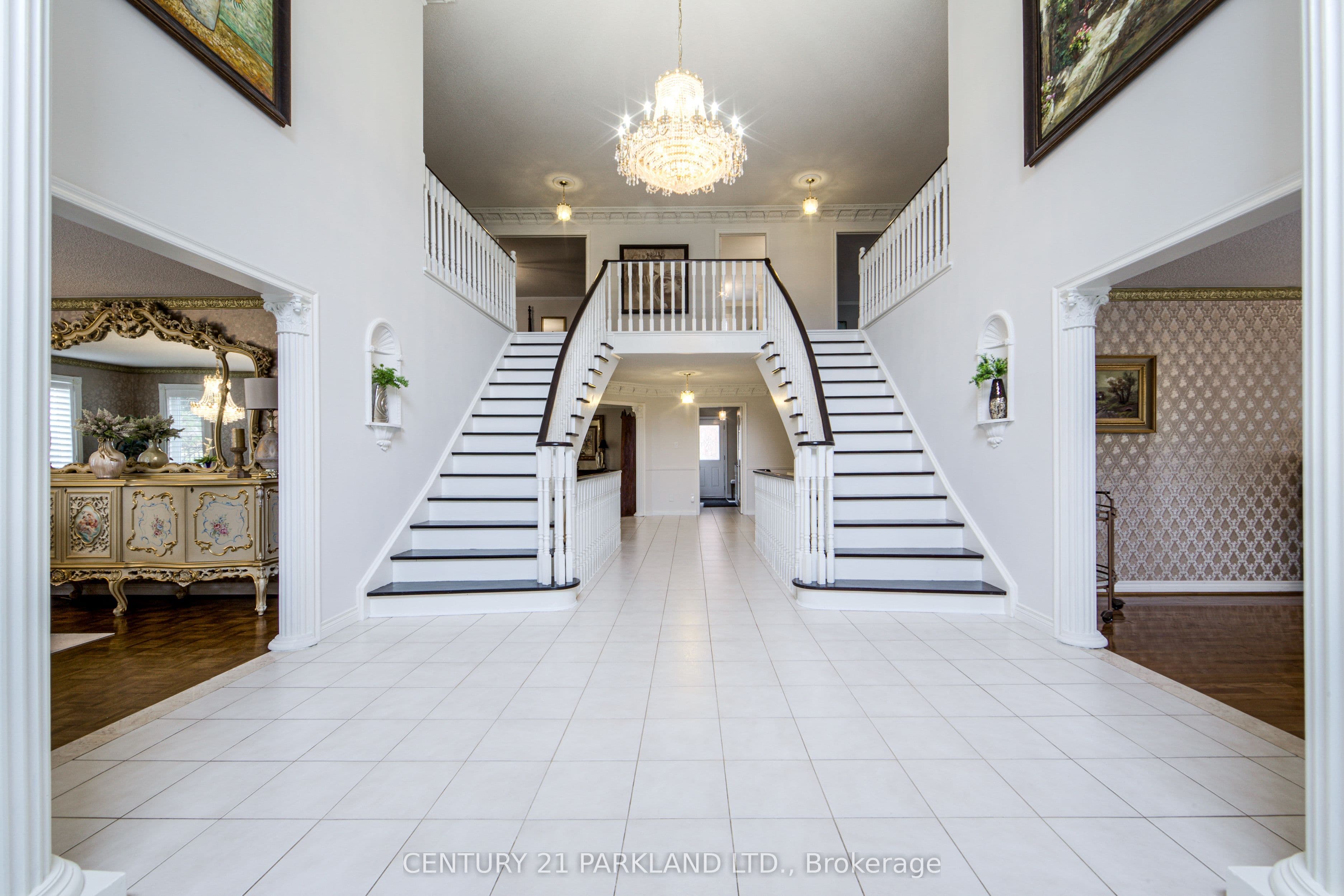 1 Radley Street, Vaughan, ON L4L 8J7