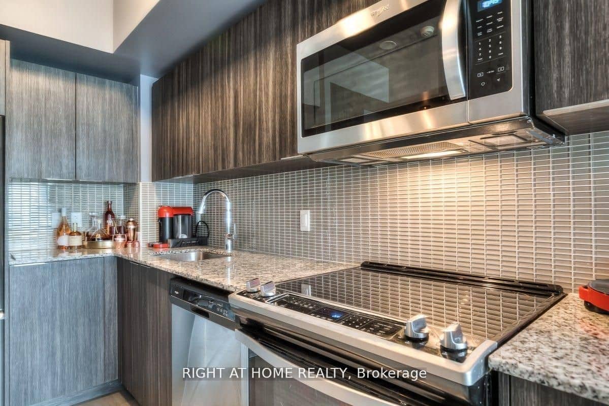 30 Shore Breeze Drive 540, Toronto, ON M8V 1A1