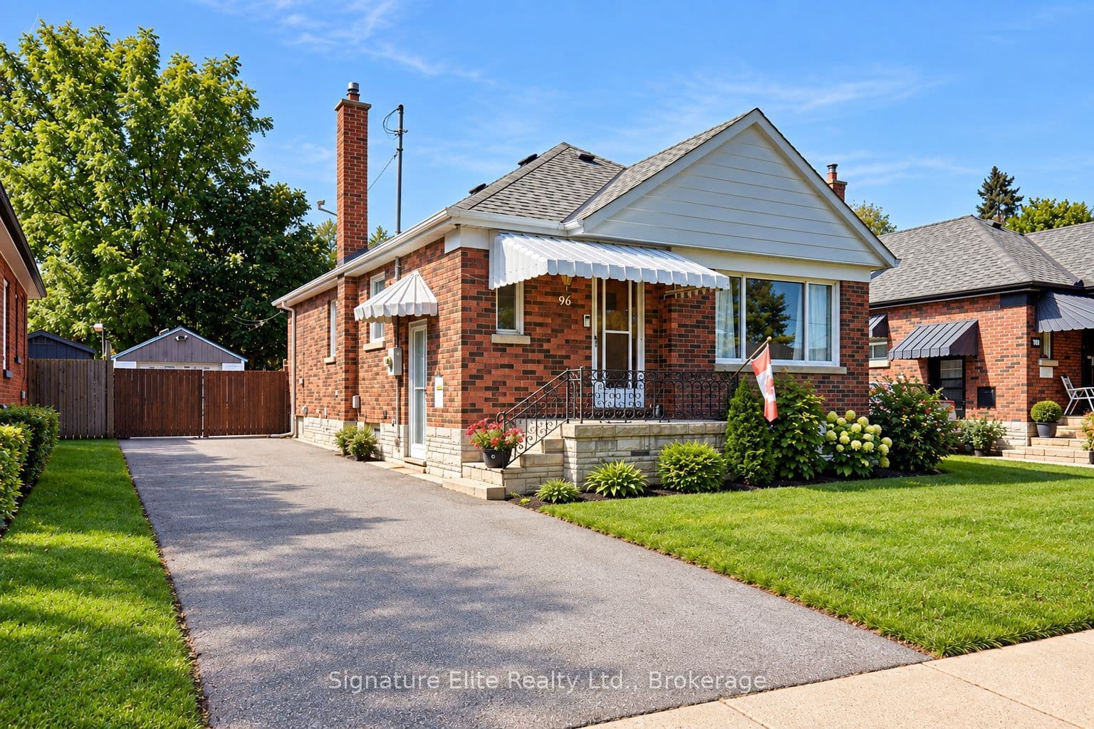 96 Oakes Avenue, Oshawa, ON L1G 6C6
