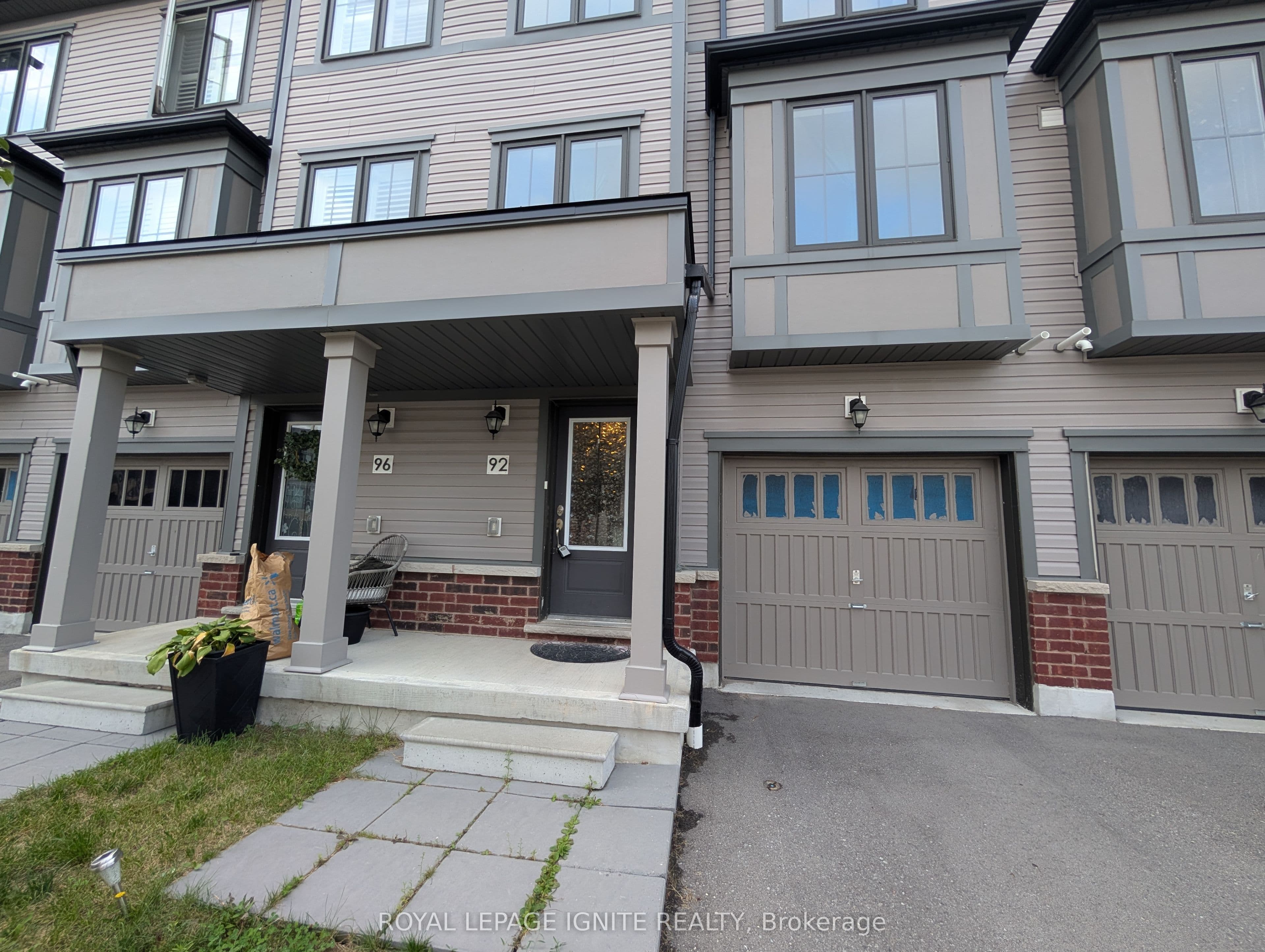 92 Jerome Way, Clarington, ON L1C 7G9