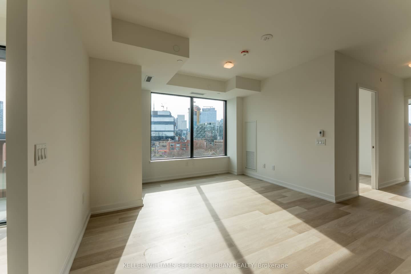 28 Eastern Avenue 822, Toronto, ON M5A 0Y2