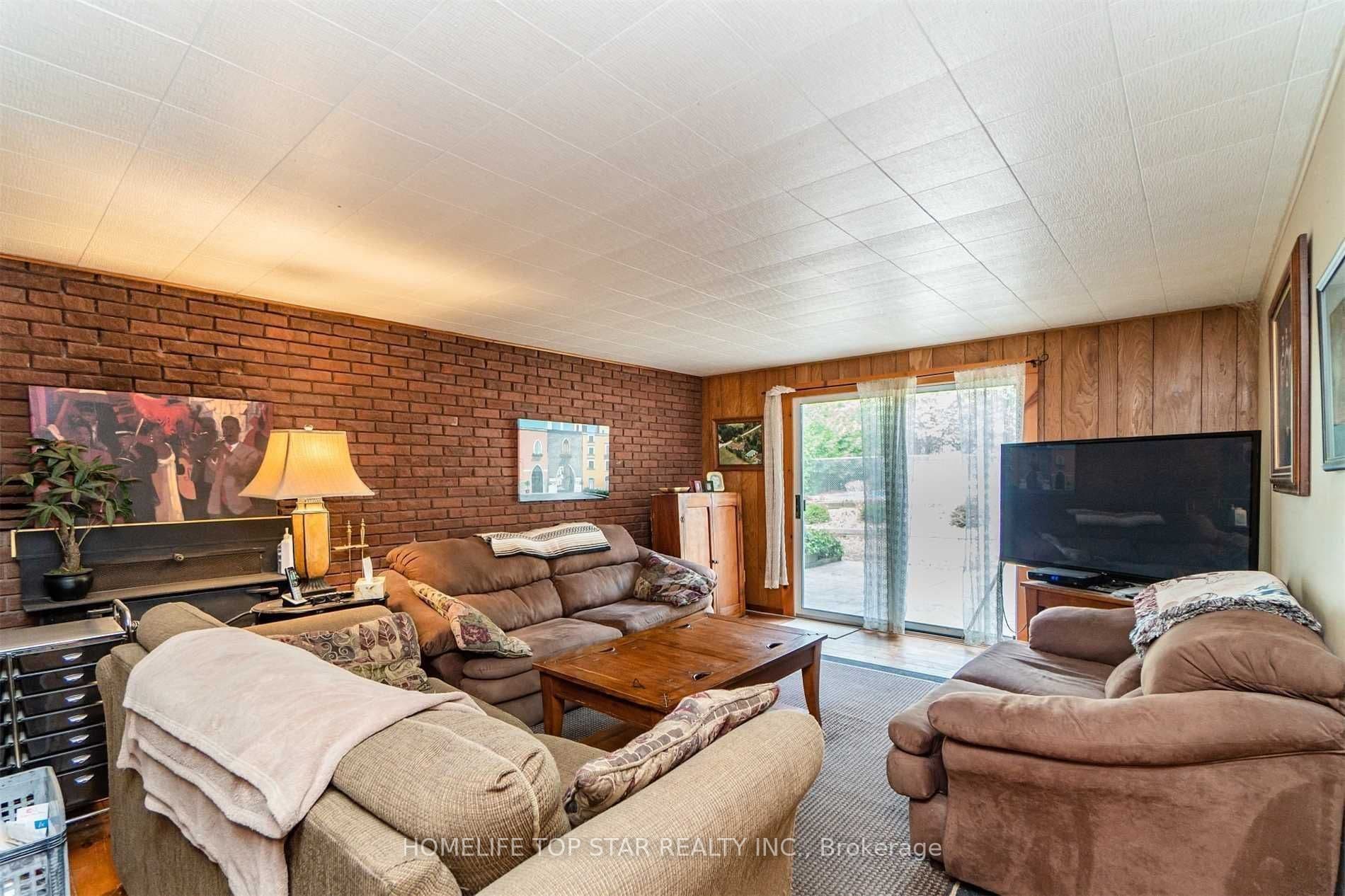 8733 Heritage Road, Brampton, ON L6Y 0E4