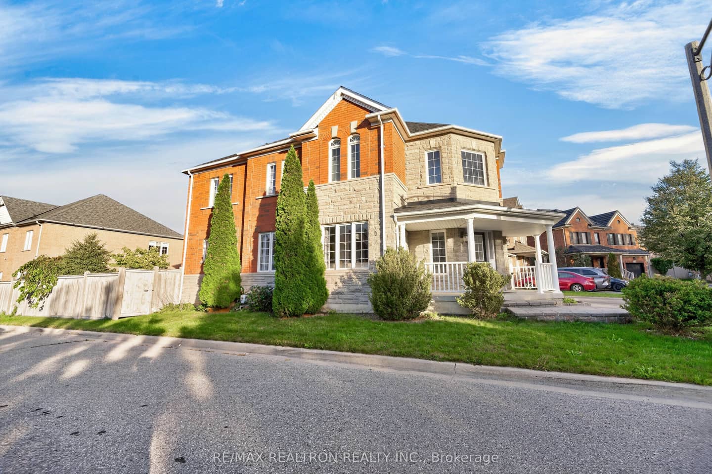 51 Wilsongary Circle, Ajax, ON L1T 0G6