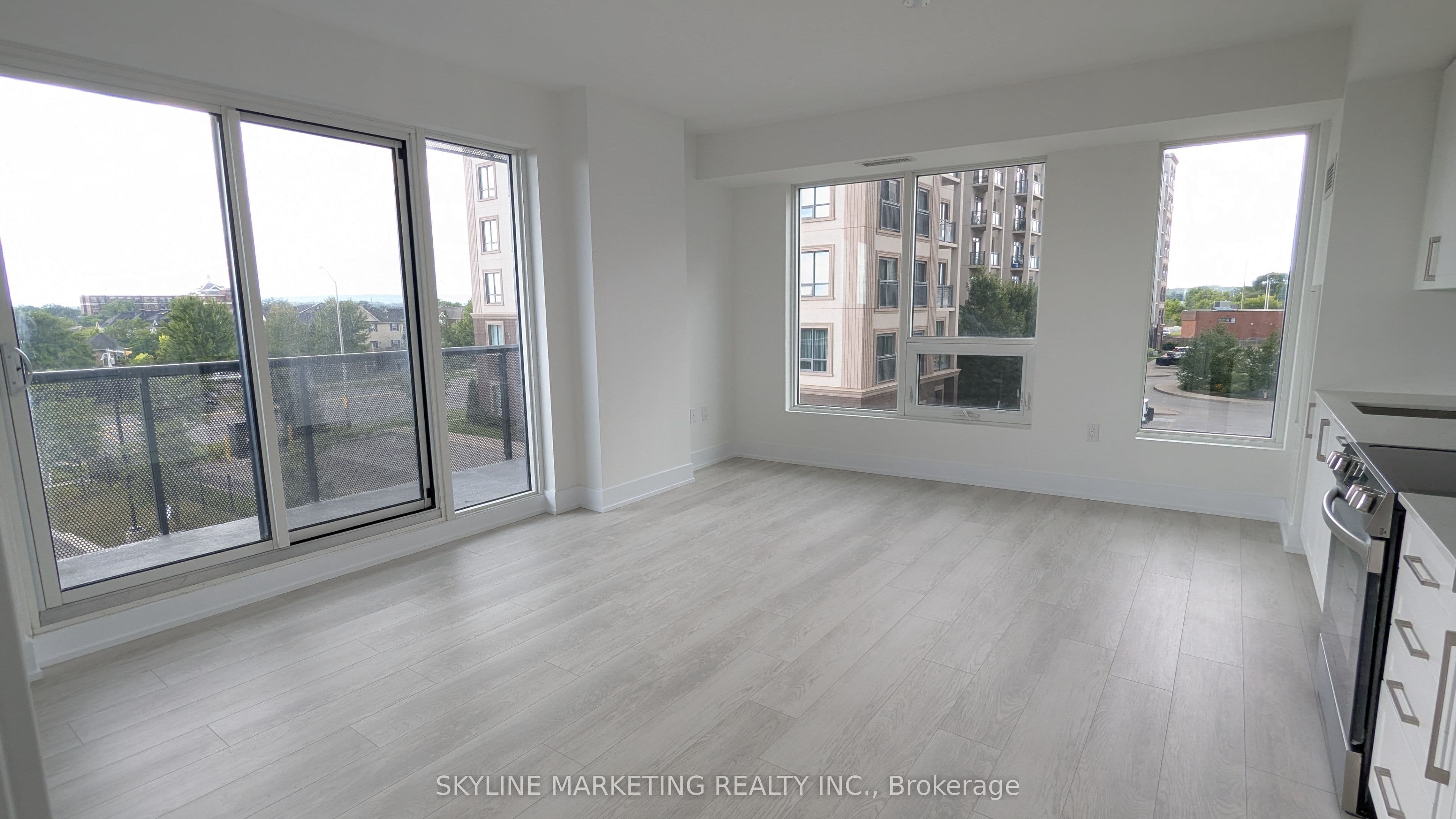 2450 Old Bronte Road 244, Oakville, ON L6M 5P6