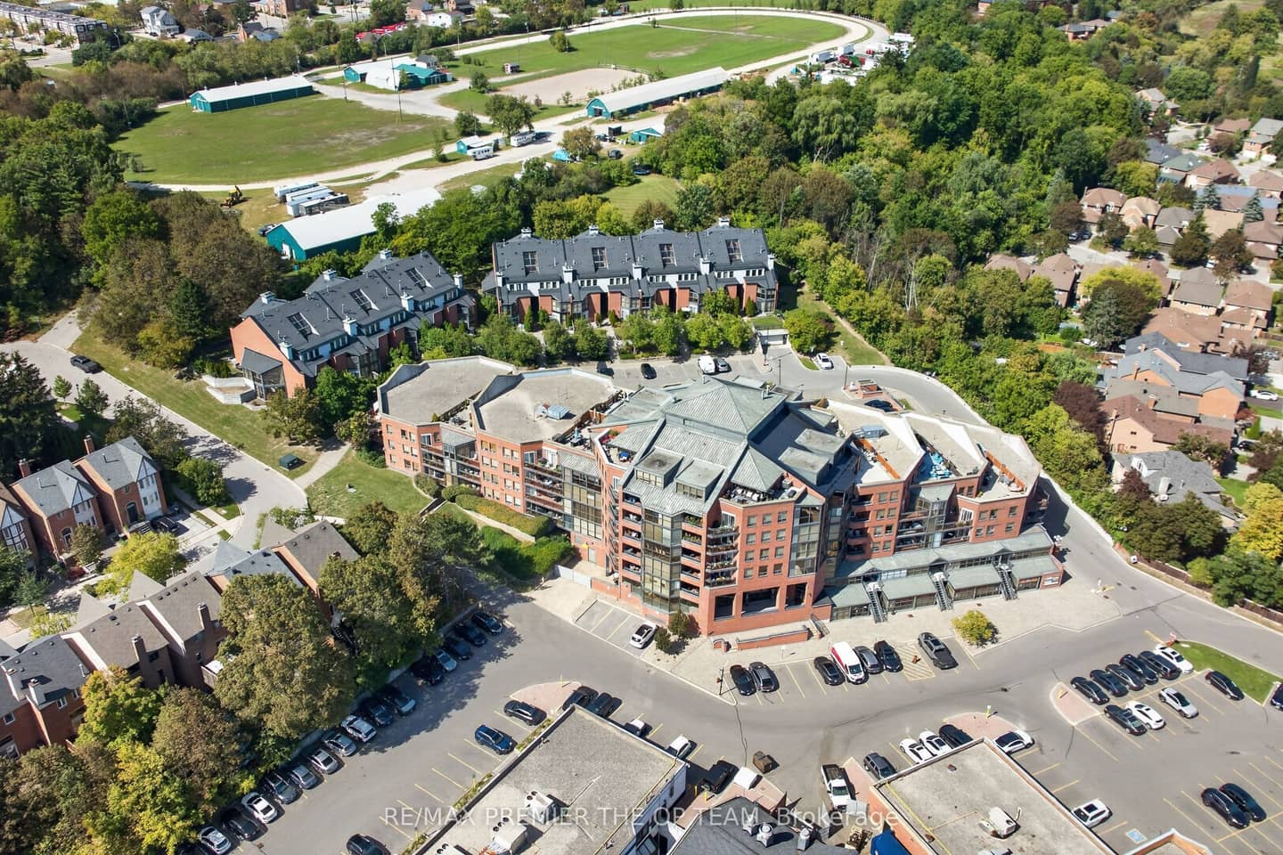 100 Arbors Lane 404, Vaughan, ON L4L 7G4