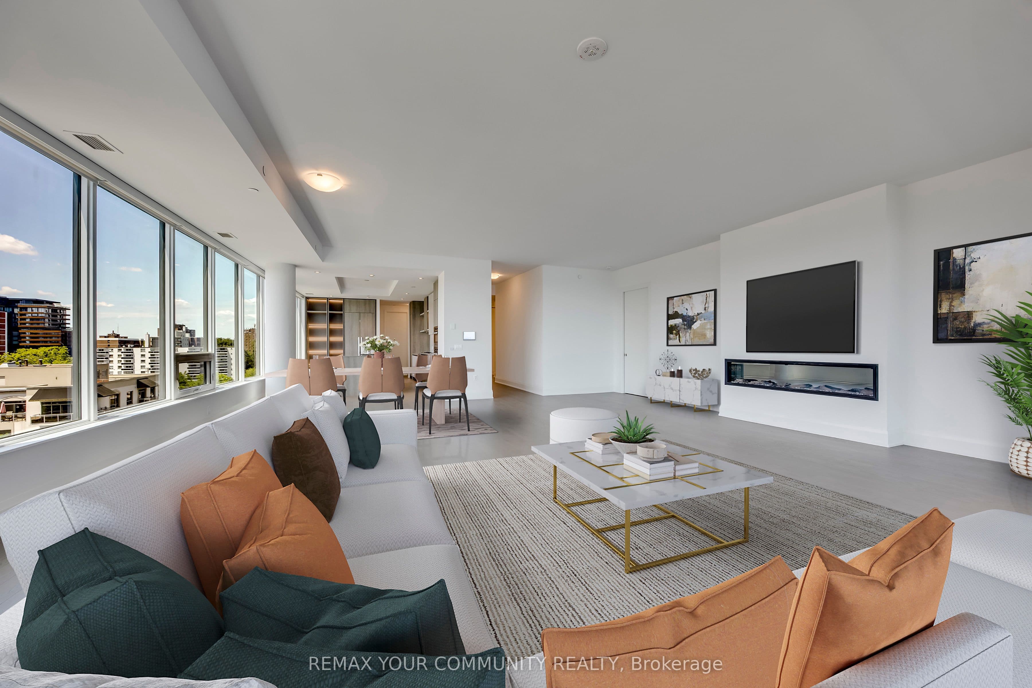 55 Port Street E 702, Mississauga, ON L5G 4P3