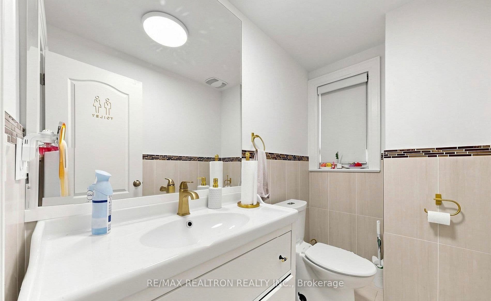 99 Sheppard Avenue E, Toronto, ON M2N 3A3