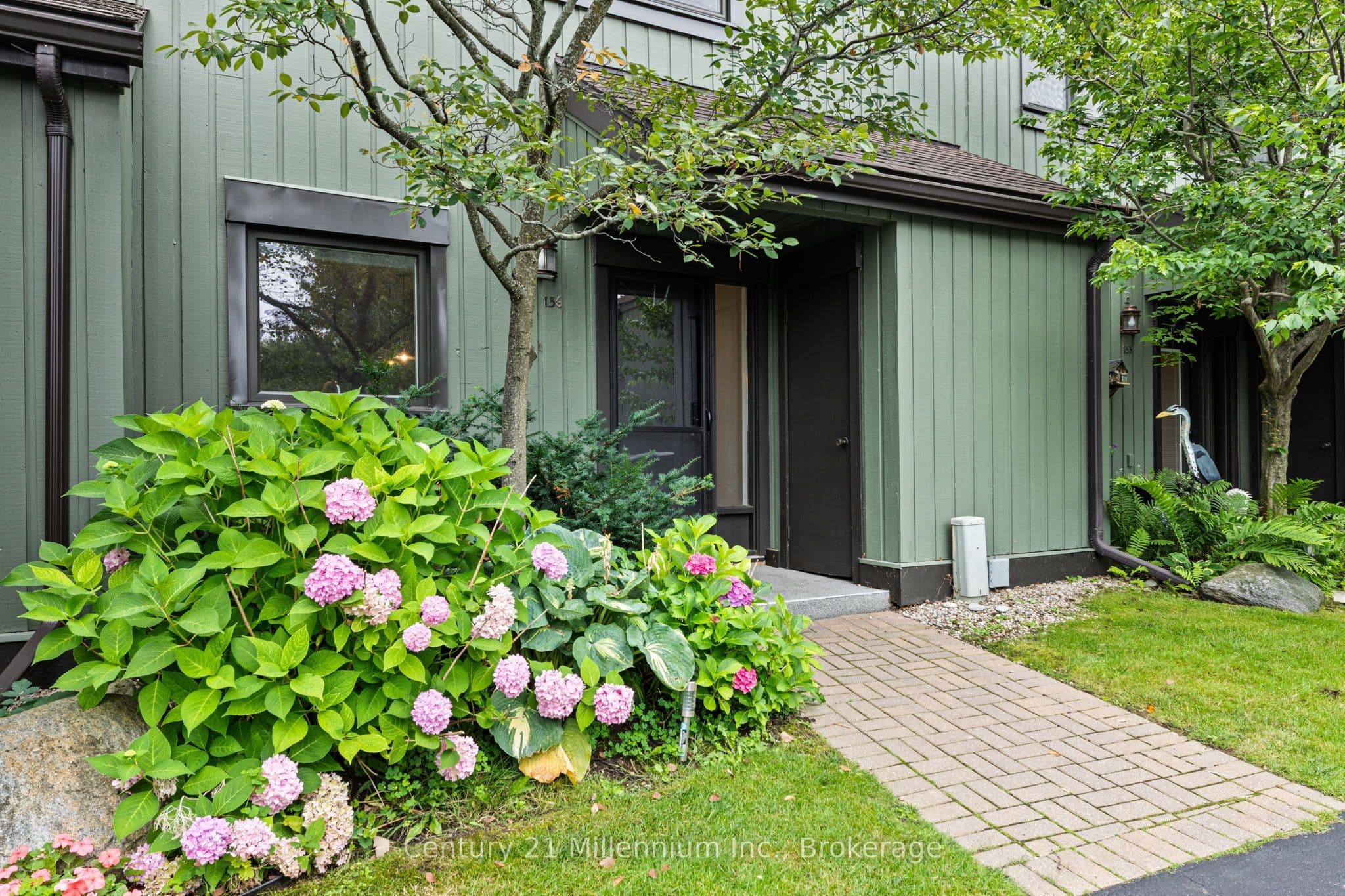 156 N ESCARPMENT Crescent, Collingwood, ON L9Y 5B4