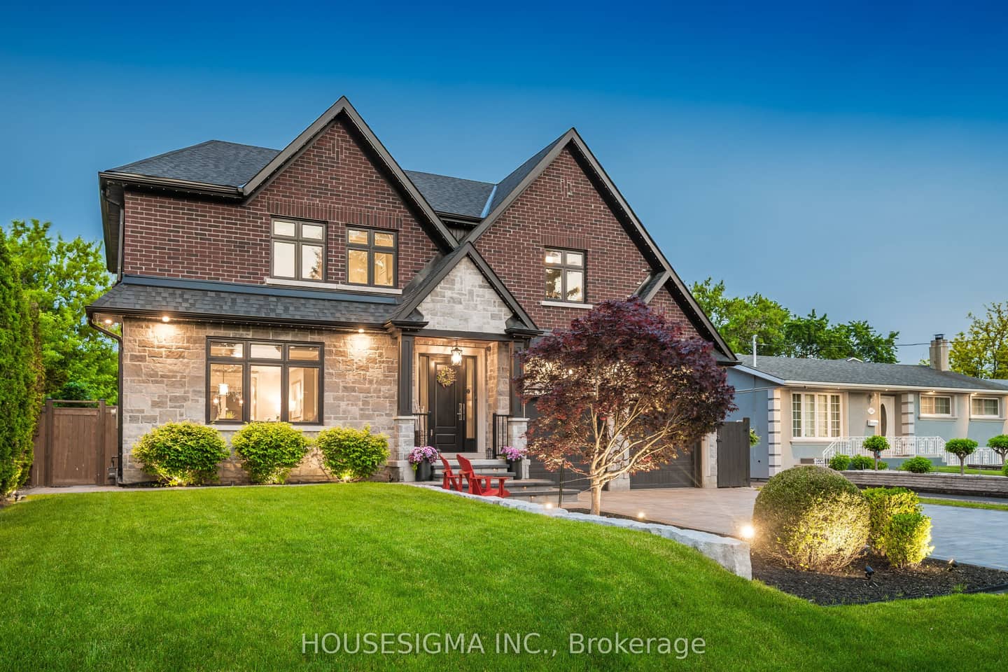1298 Pinegrove Road, Oakville, ON L6L 2X3