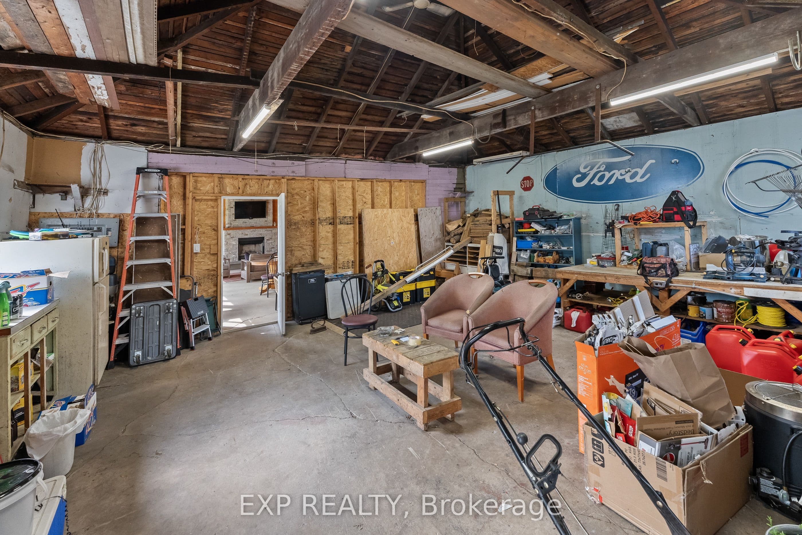 3938 Main Street, Niagara Falls, ON L2G 6B6
