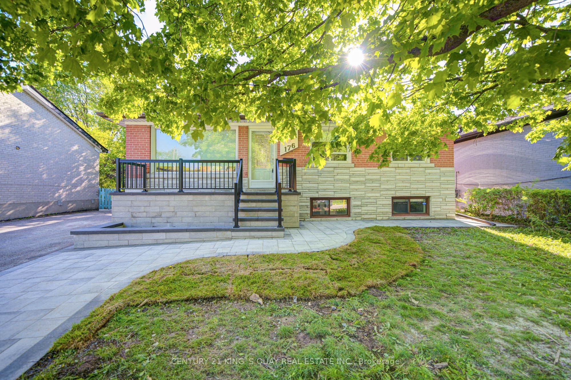 176 Felix Road Main Floor, Richmond Hill, ON L4C 3M9