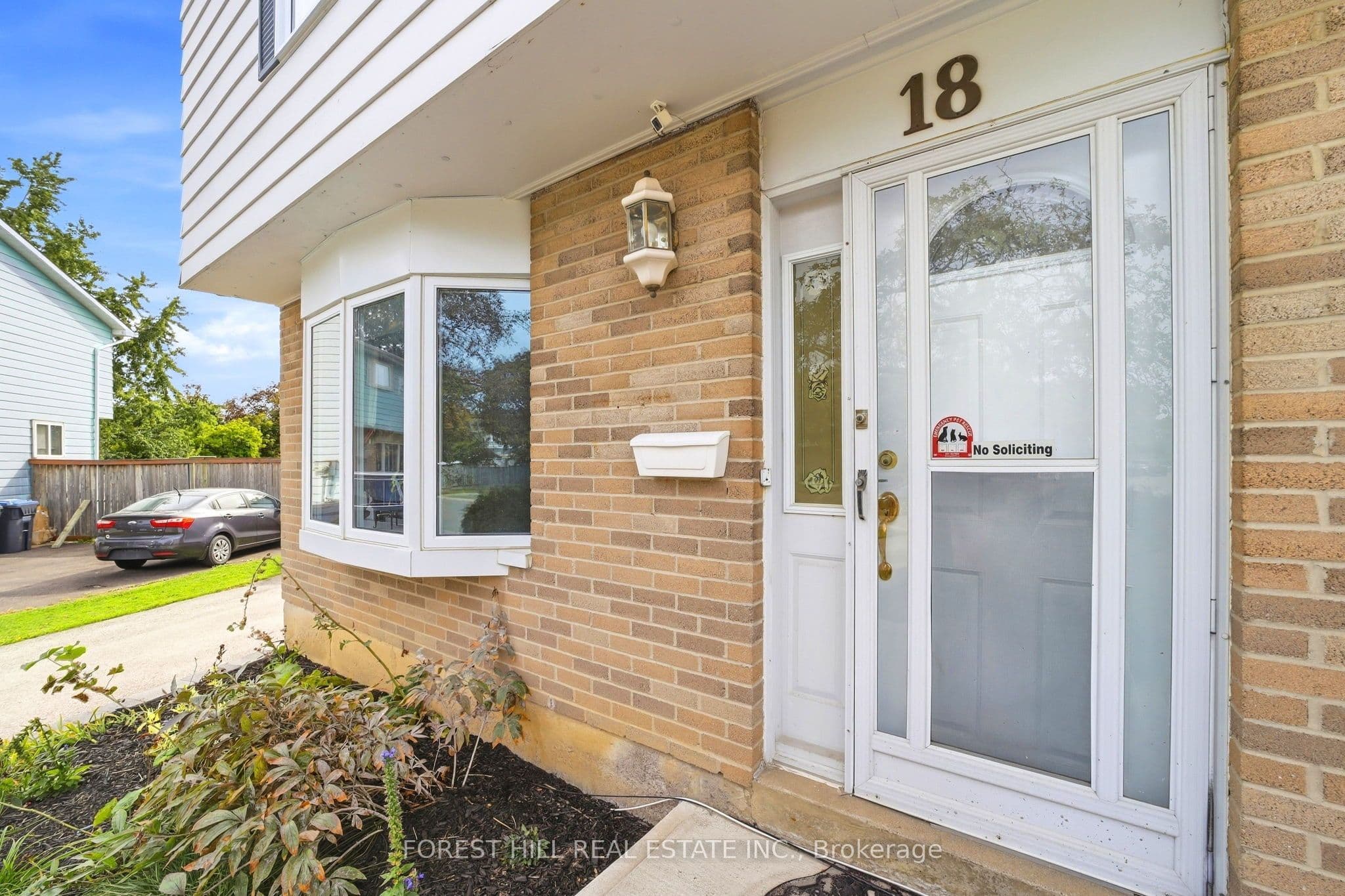 18 Griselda Court, Brampton, ON L6S 1M6