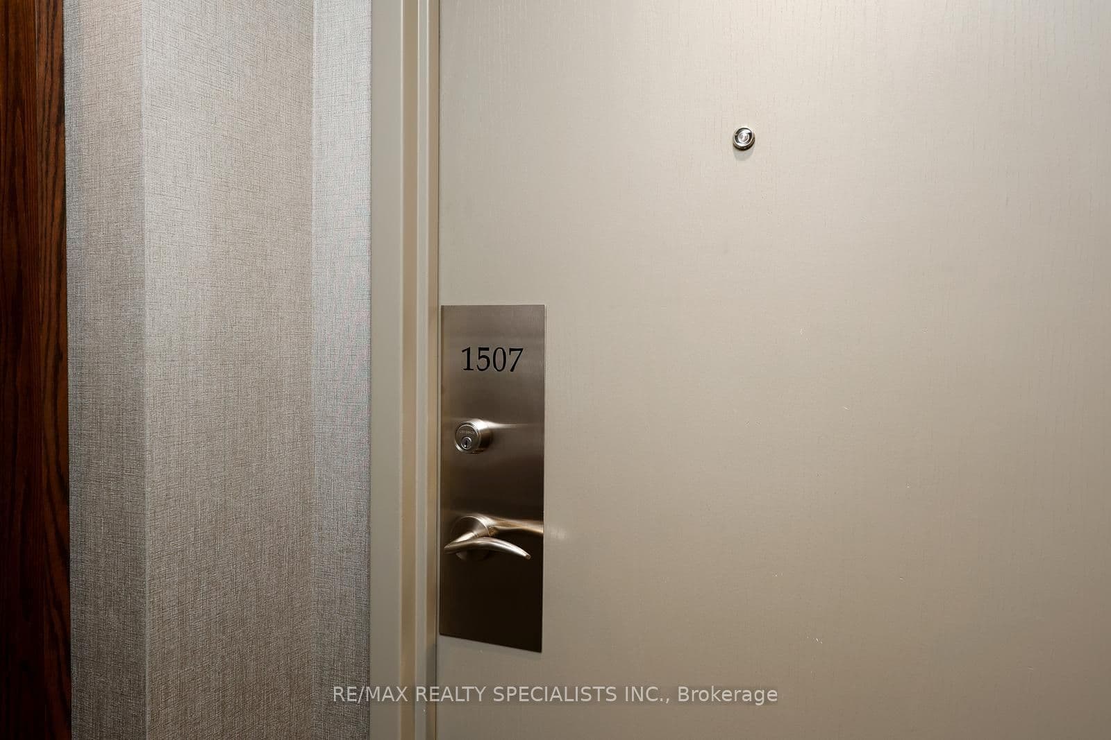 330 W Rathburn Road W 1507, Mississauga, ON L5B 3Y1