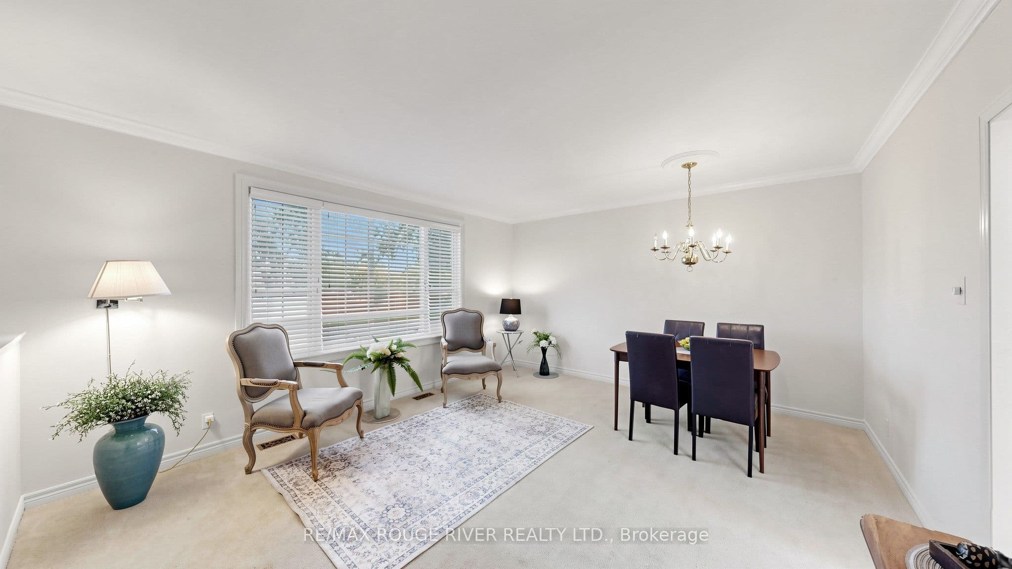 35 Southlawn Drive, Toronto, ON M1S 1H9