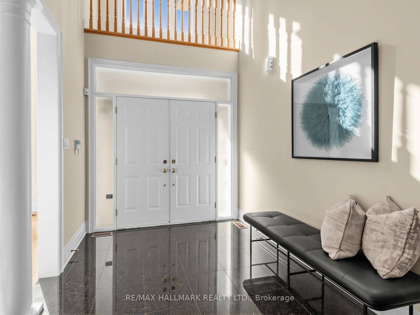 8 Ridgley Court, Richmond Hill, ON L4B 4N3