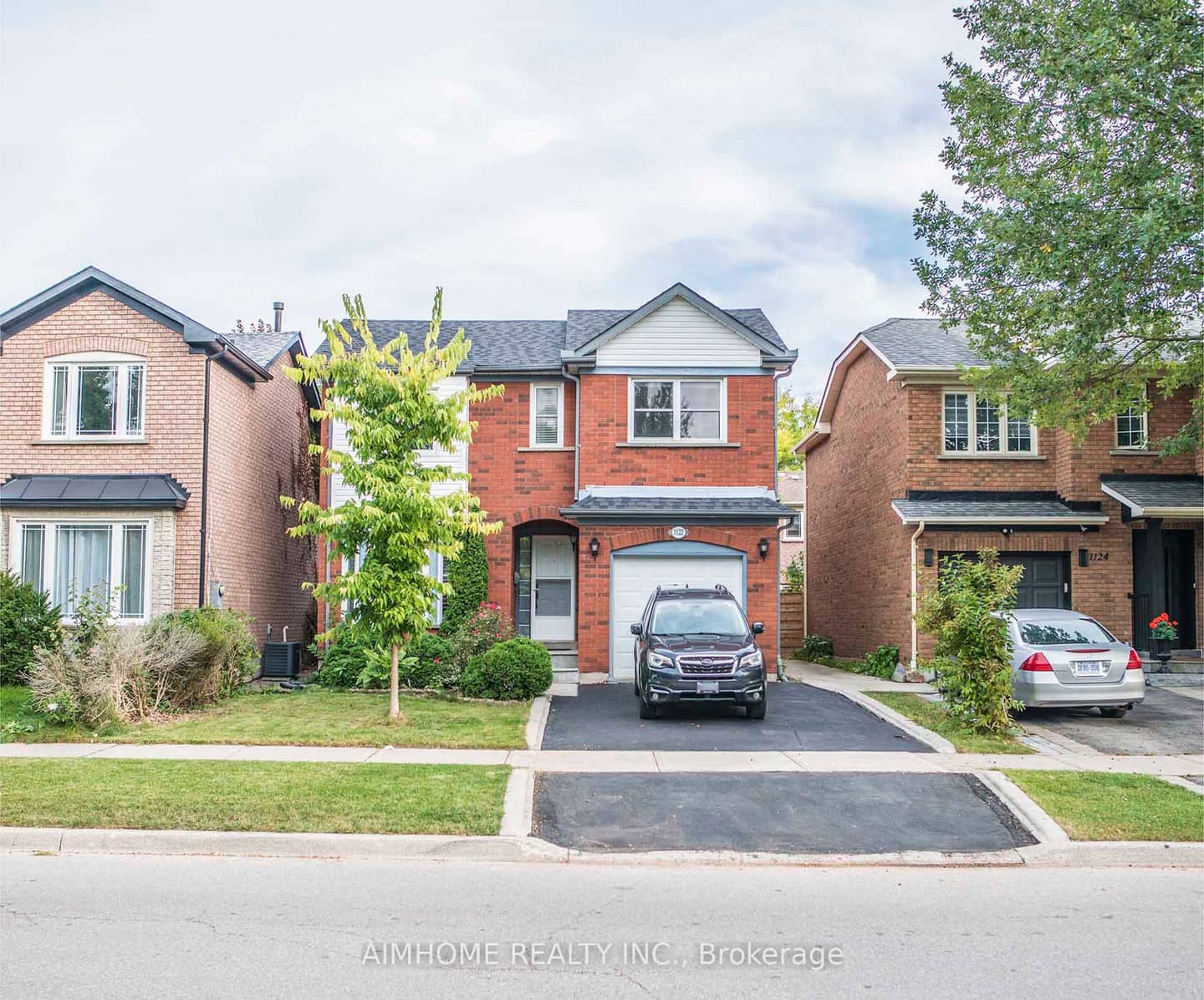 1122 Glen Valley Road, Oakville, ON L6M 3K8