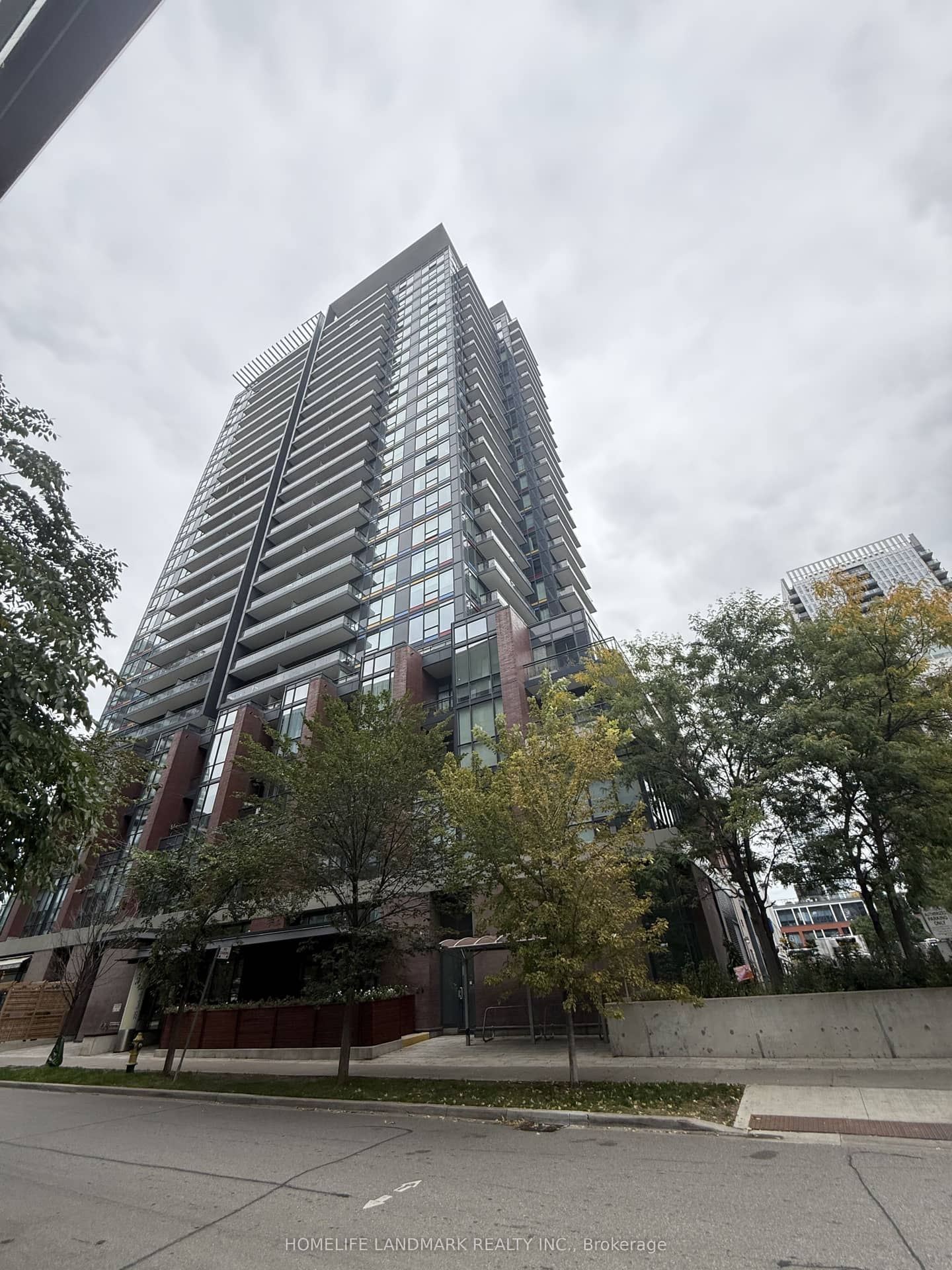 225 Sackville Street 1901, Toronto, ON M5A 3H1