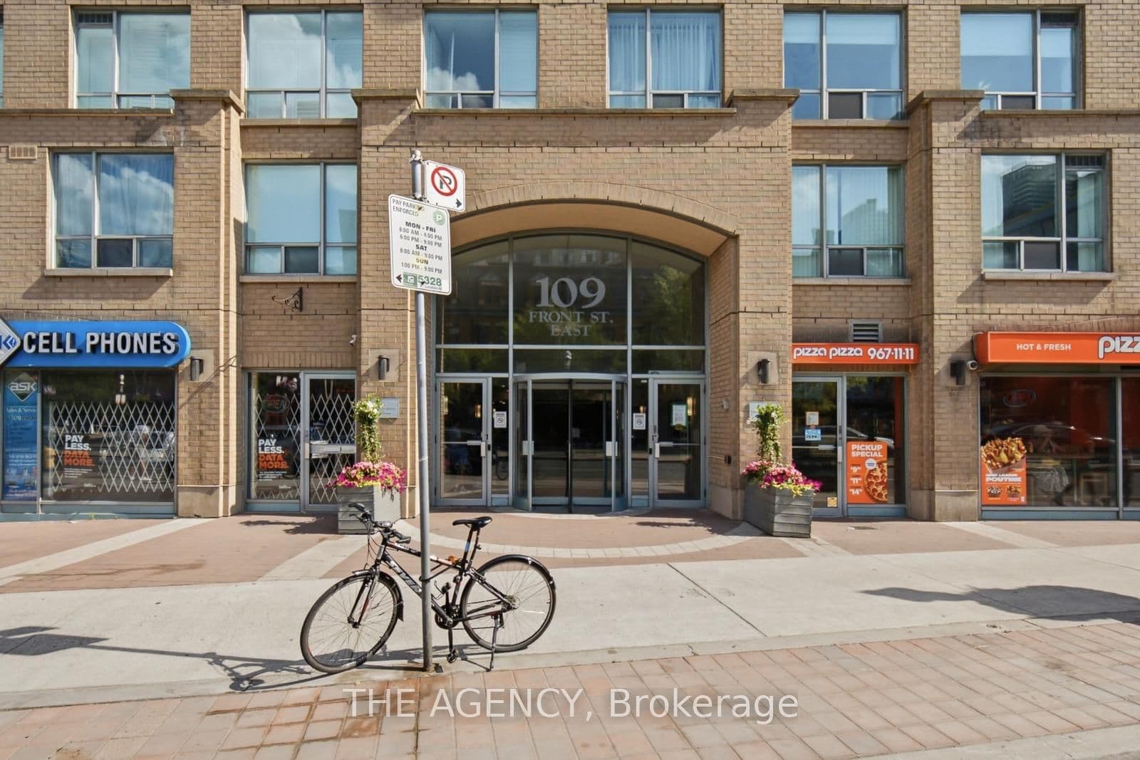 109 Front Street E 643, Toronto, ON M5A 4P7