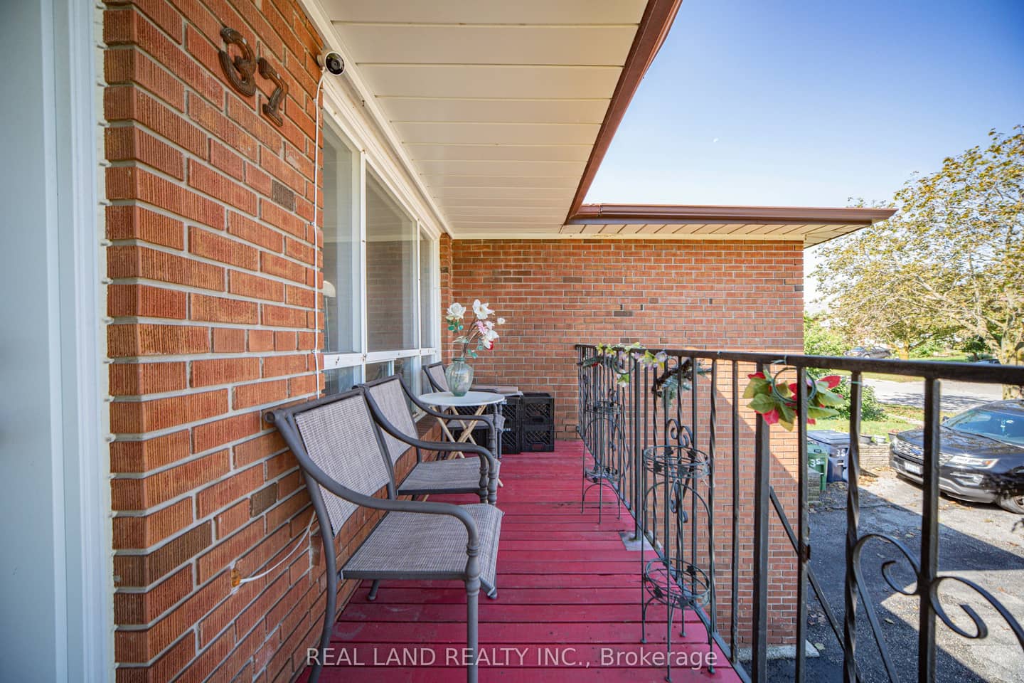 37 Pawnee Avenue, Toronto, ON M2H 3C6