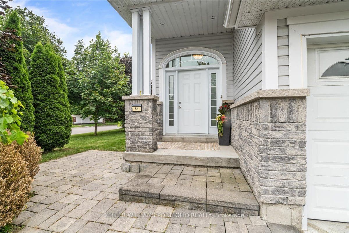 51 Squire Fletcher Drive, Clarington, ON L1C 5H8