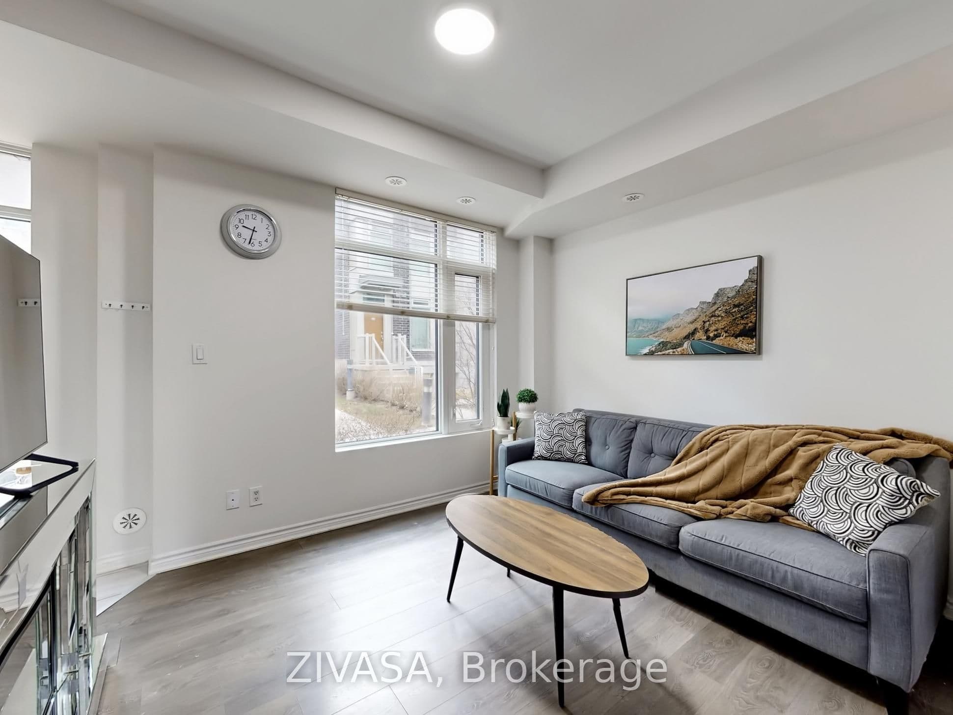 15 Applewood Lane 92, Toronto, ON M9C 2Z7