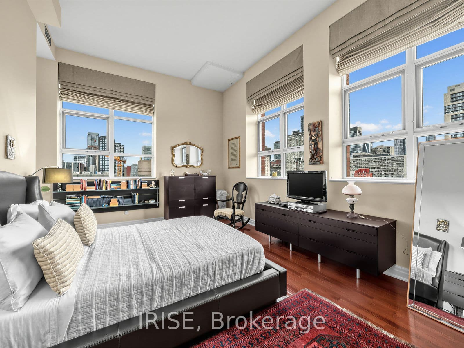 155 Dalhousie Street 1014, Toronto, ON M5B 2P7