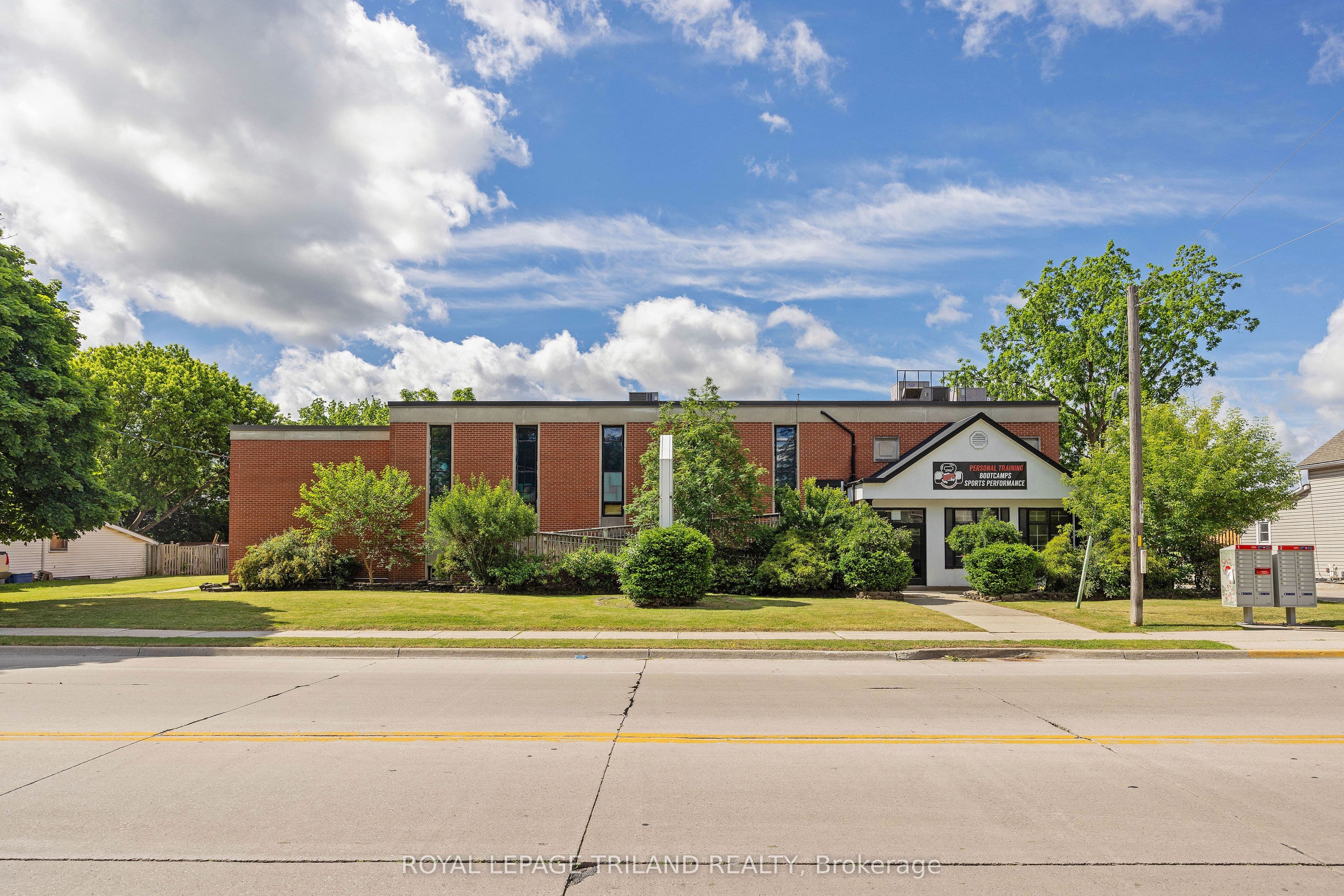 170 Wellington Street W, St. Thomas, ON N5R 2S1