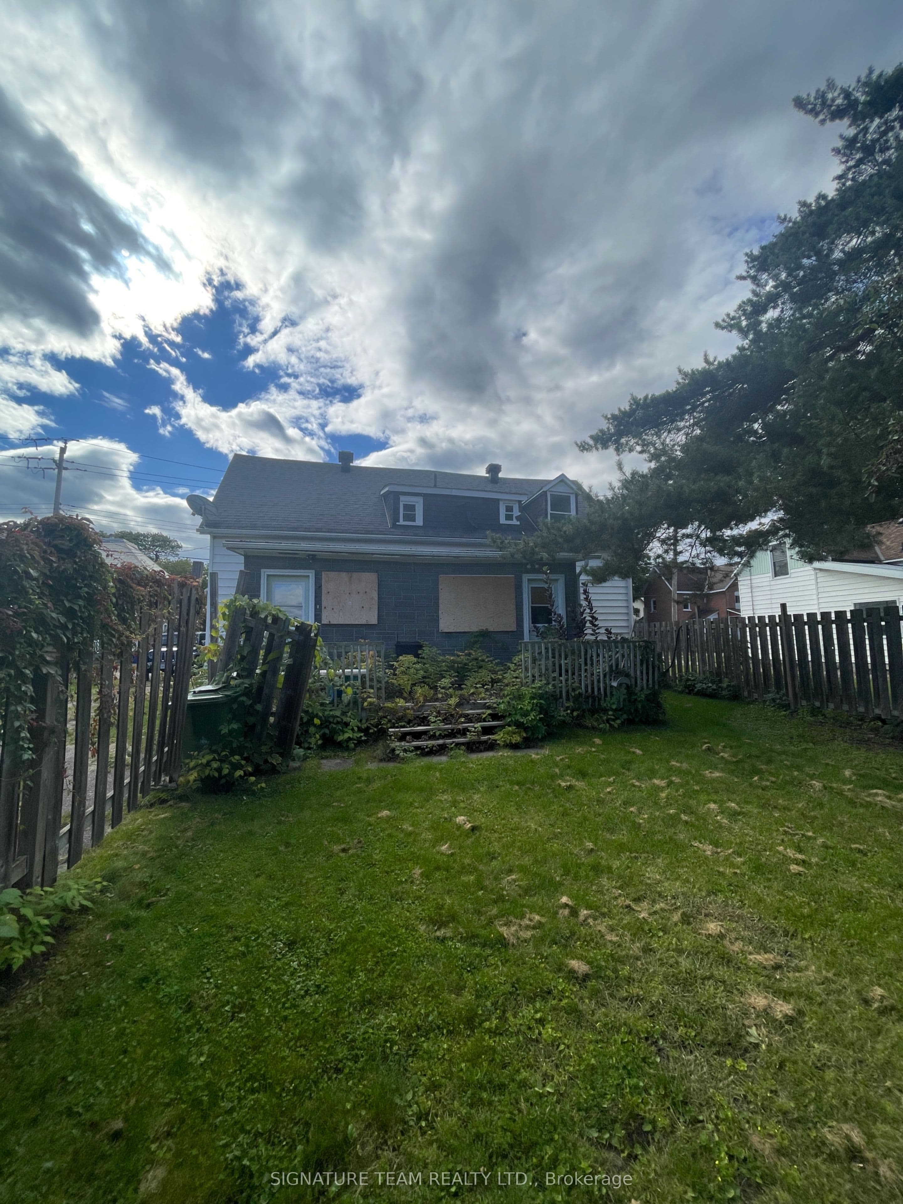 387 Moffat Street, Pembroke, ON K8A 3X8