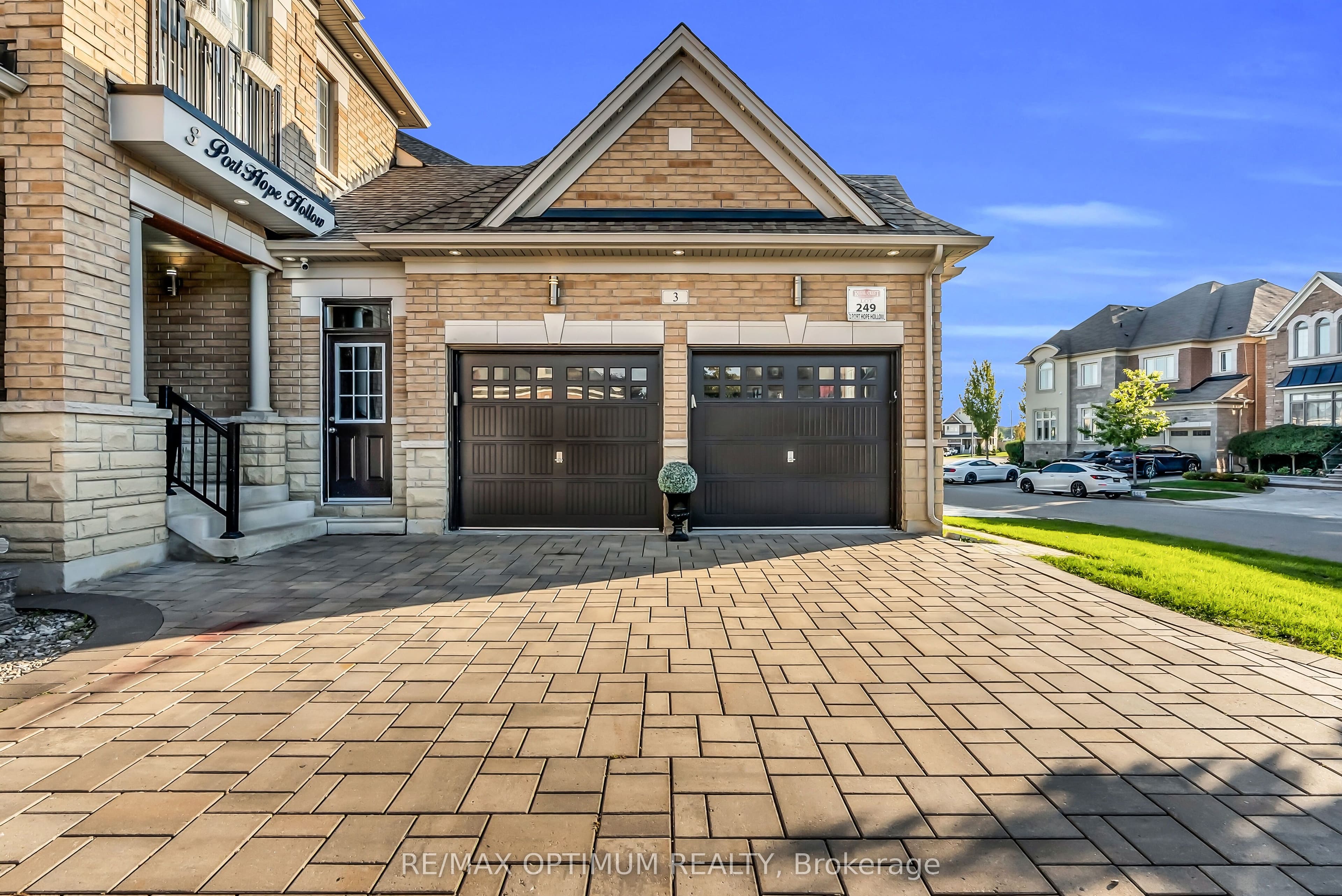 3 Port Hope Hollow, Brampton, ON L6Y 2Y9