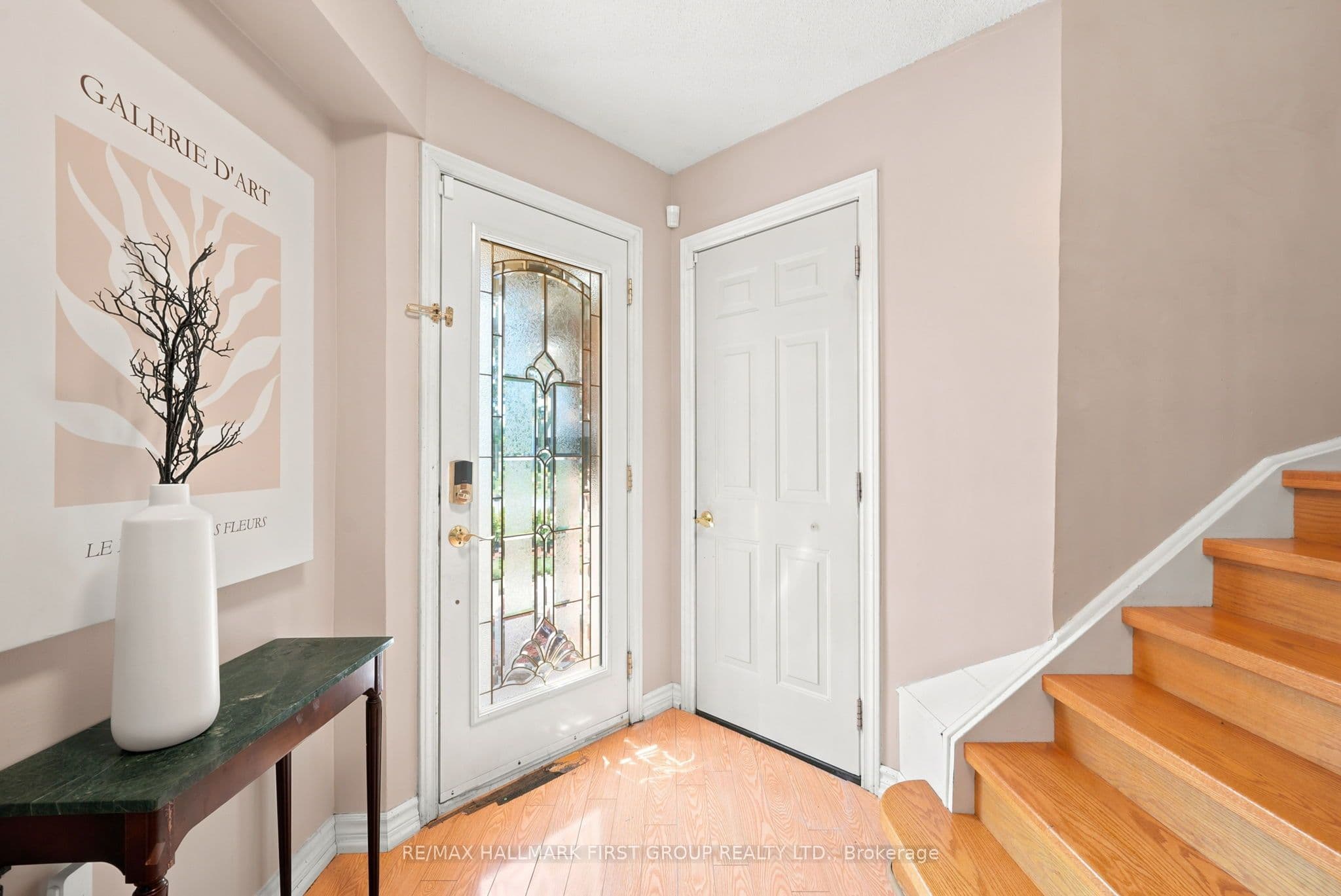1928 New Street, Pickering, ON L1V 3W9