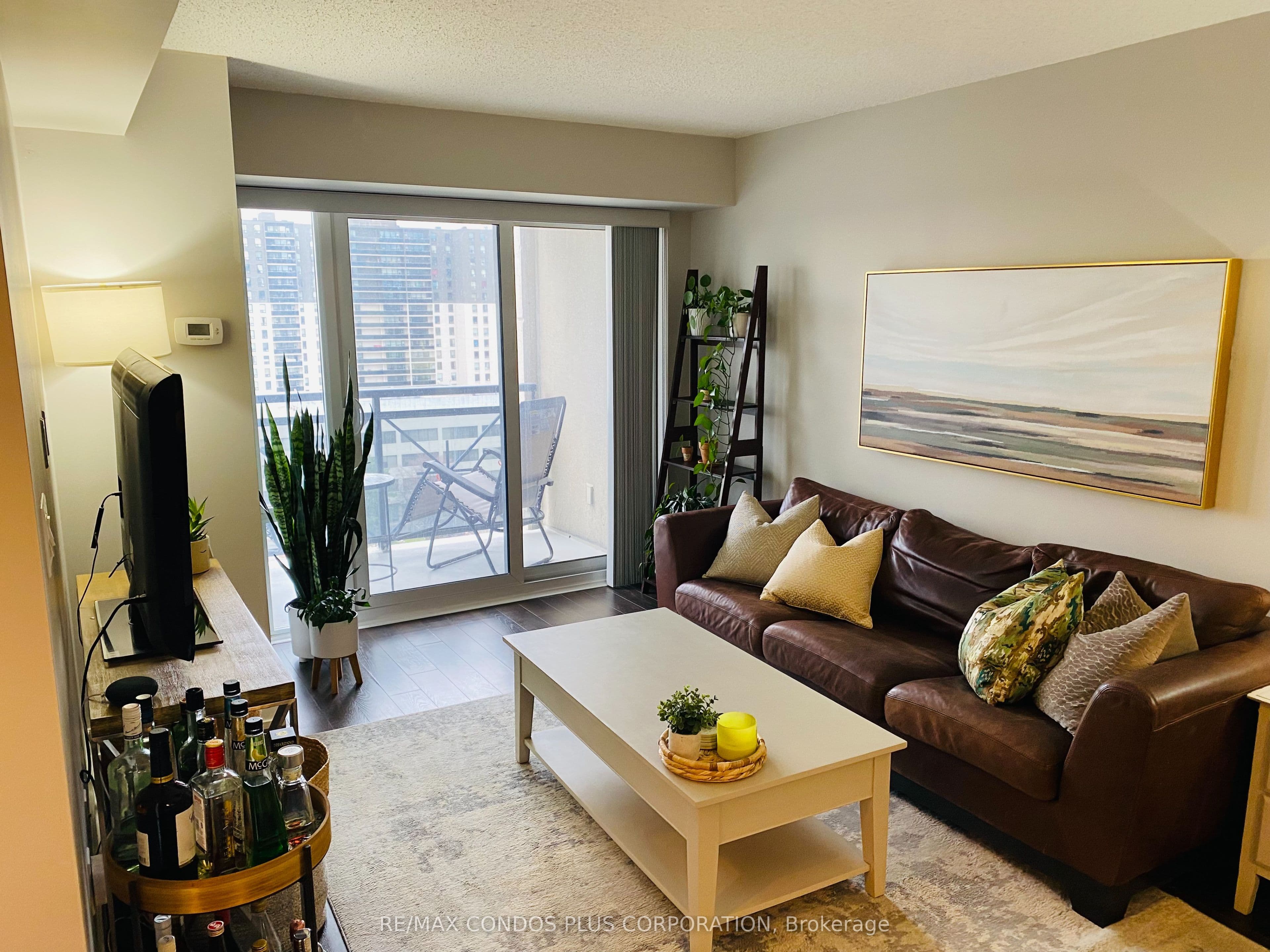 2 Eva Road 927, Toronto, ON M9C 2A8