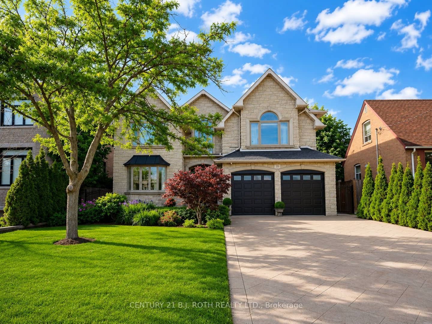 20 Creston Road, Toronto, ON M6A 1J1