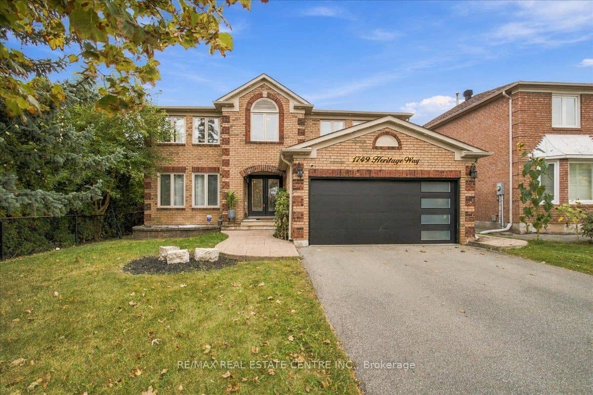1749 Heritage Way, Oakville, ON L6M 3A2
