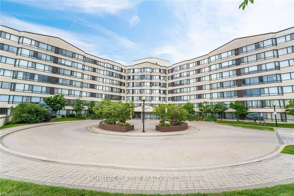 1001 Cedarglen Gate 617, Mississauga, ON L5C 4R2