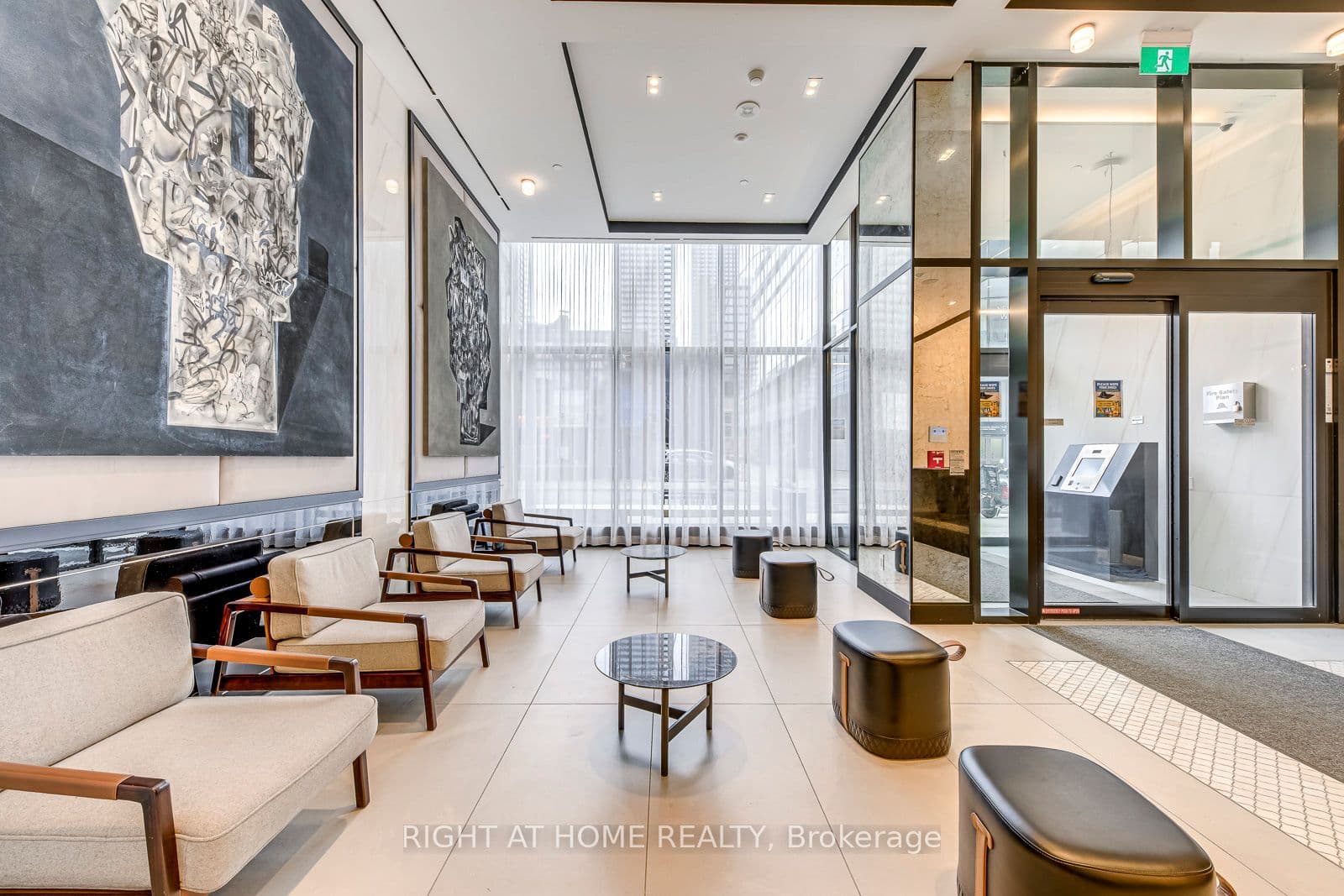 8 Wellesley Street W 3112, Toronto, ON M4Y 0J5