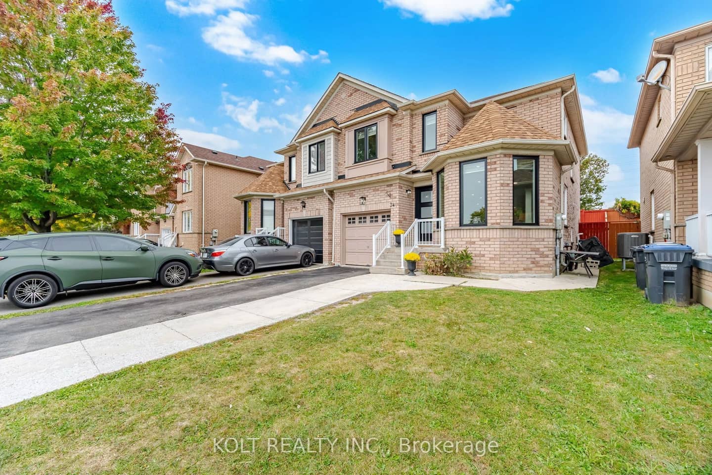 34 Saddleback Square, Brampton, ON L6X 5C5