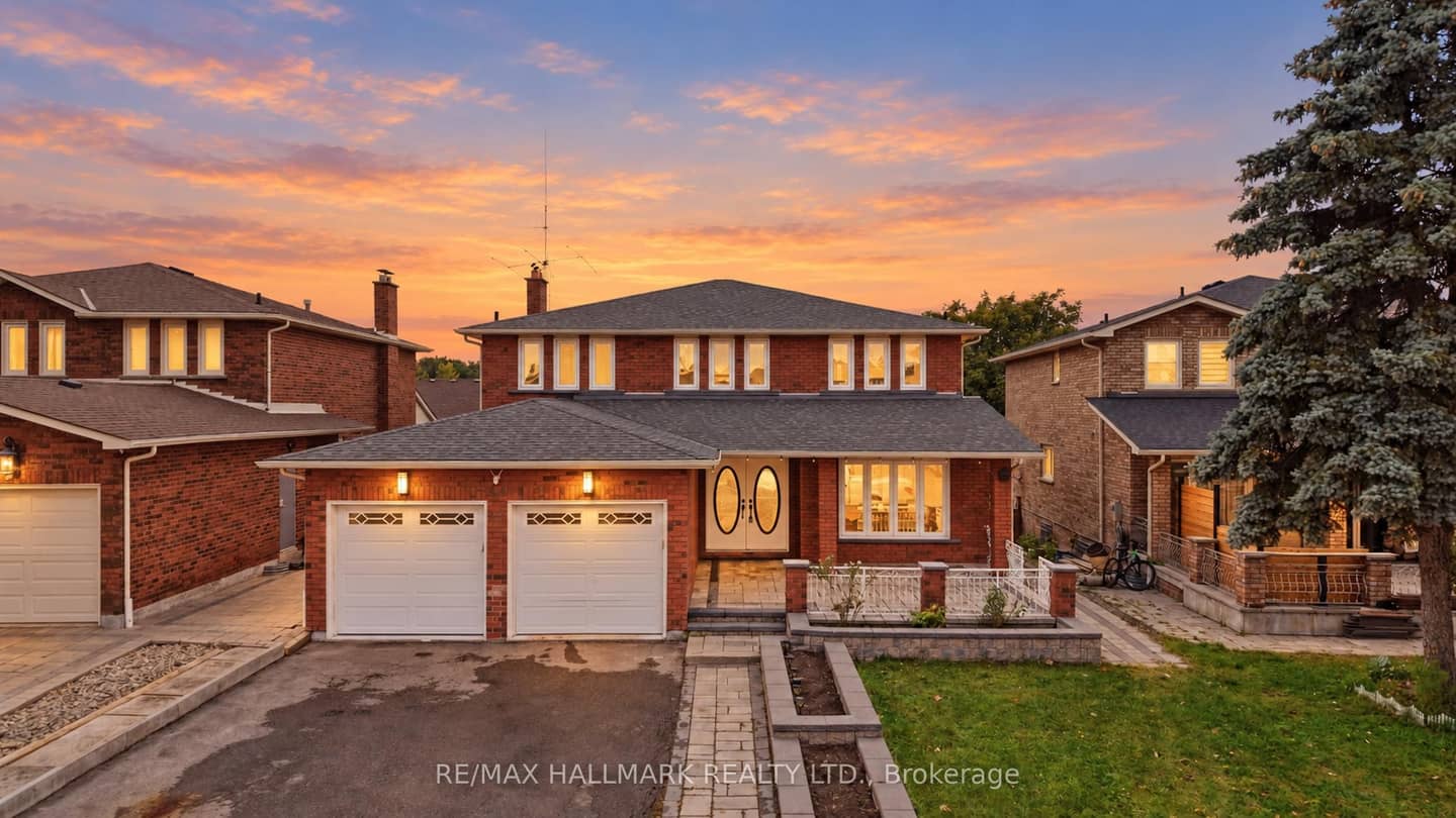 44 Olympia Gate W, Vaughan, ON L4L 5K3