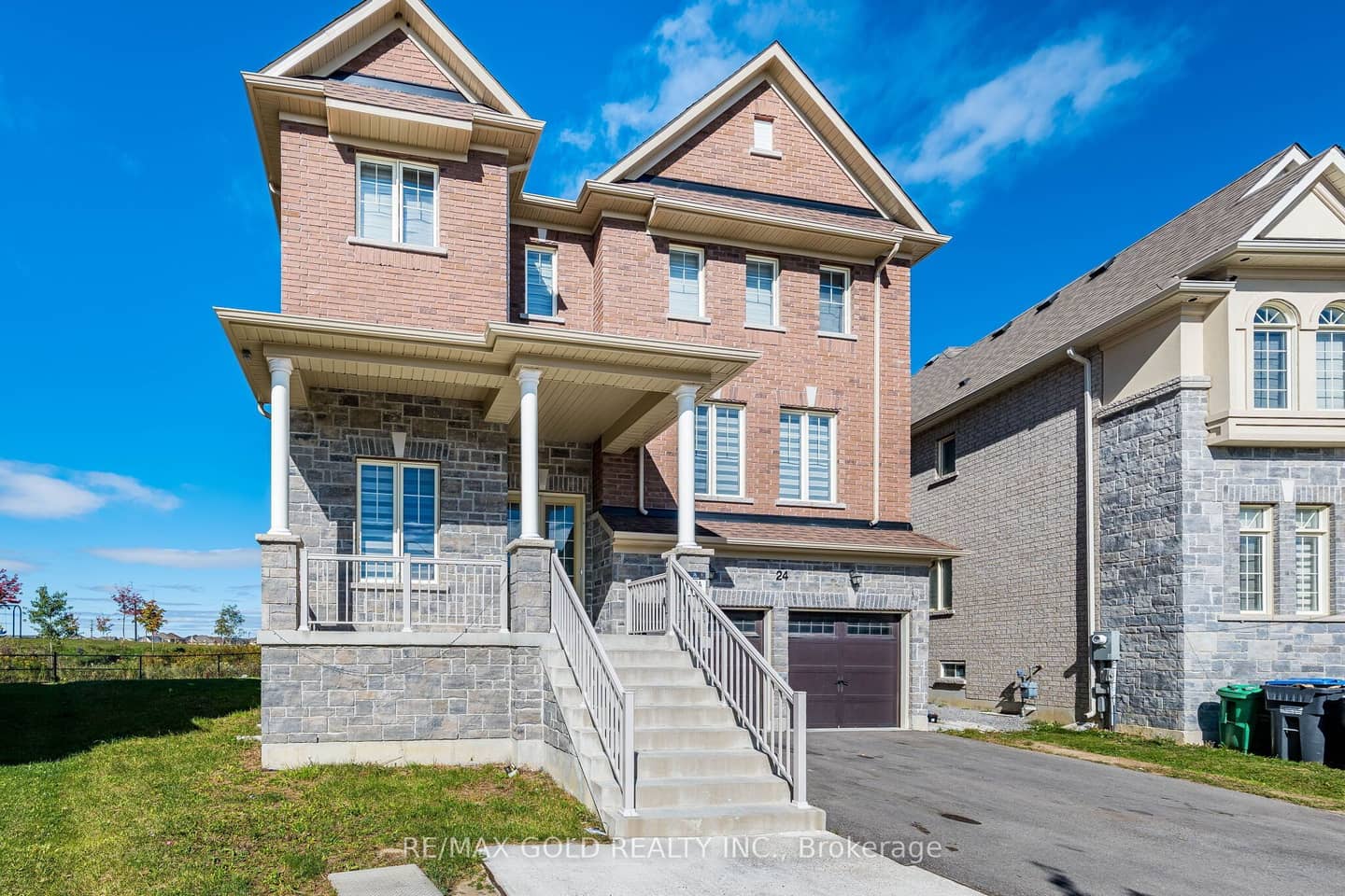 24 Jenwood Crescent, Brampton, ON L6R 4C6