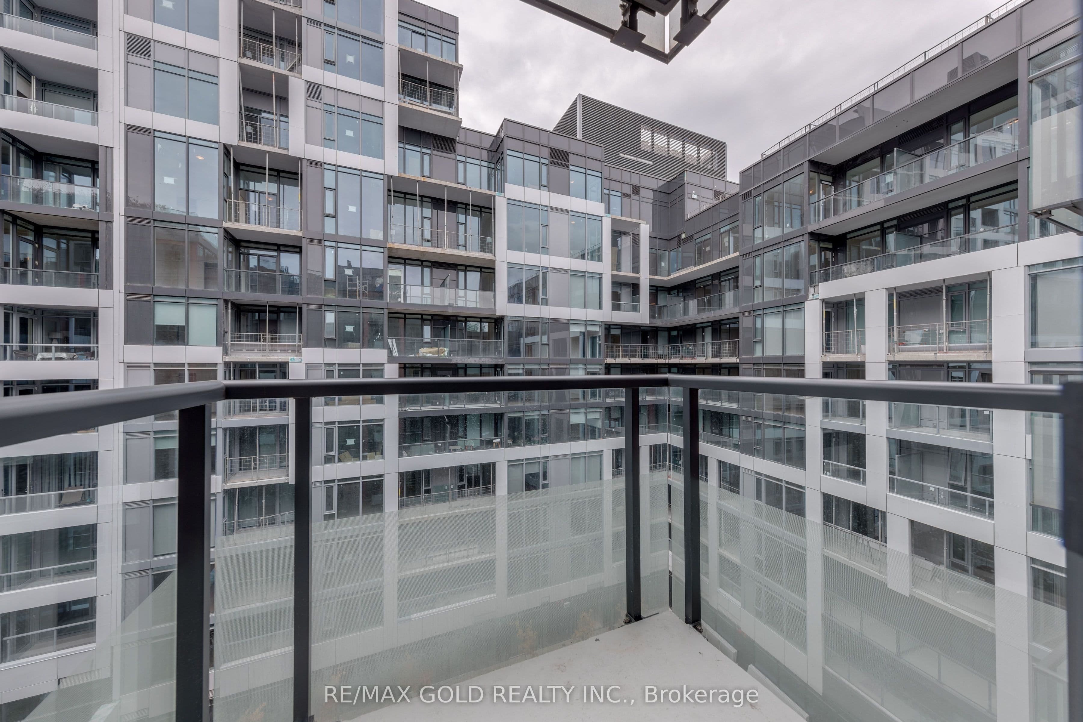560 Front Street W 809, Toronto, ON M5V 1C1
