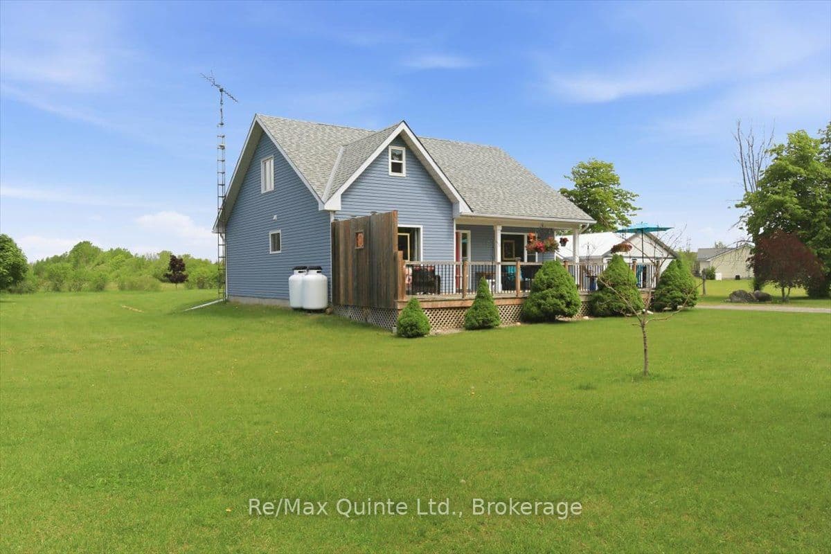 168 Schoolhouse Road, Prince Edward County, ON K0K 2P0