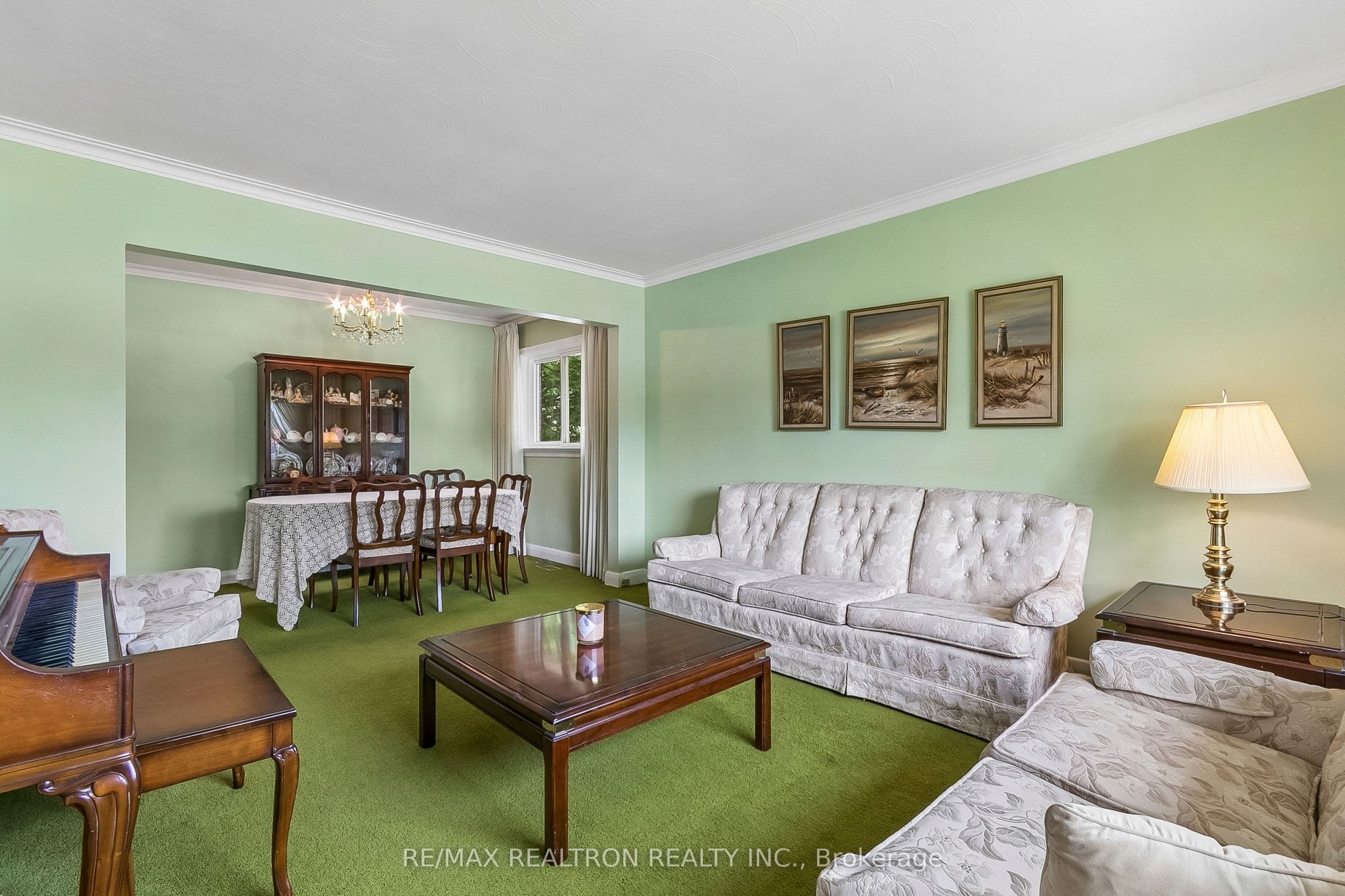 96 Commonhealth Avenue, Toronto, ON M1K 4K3