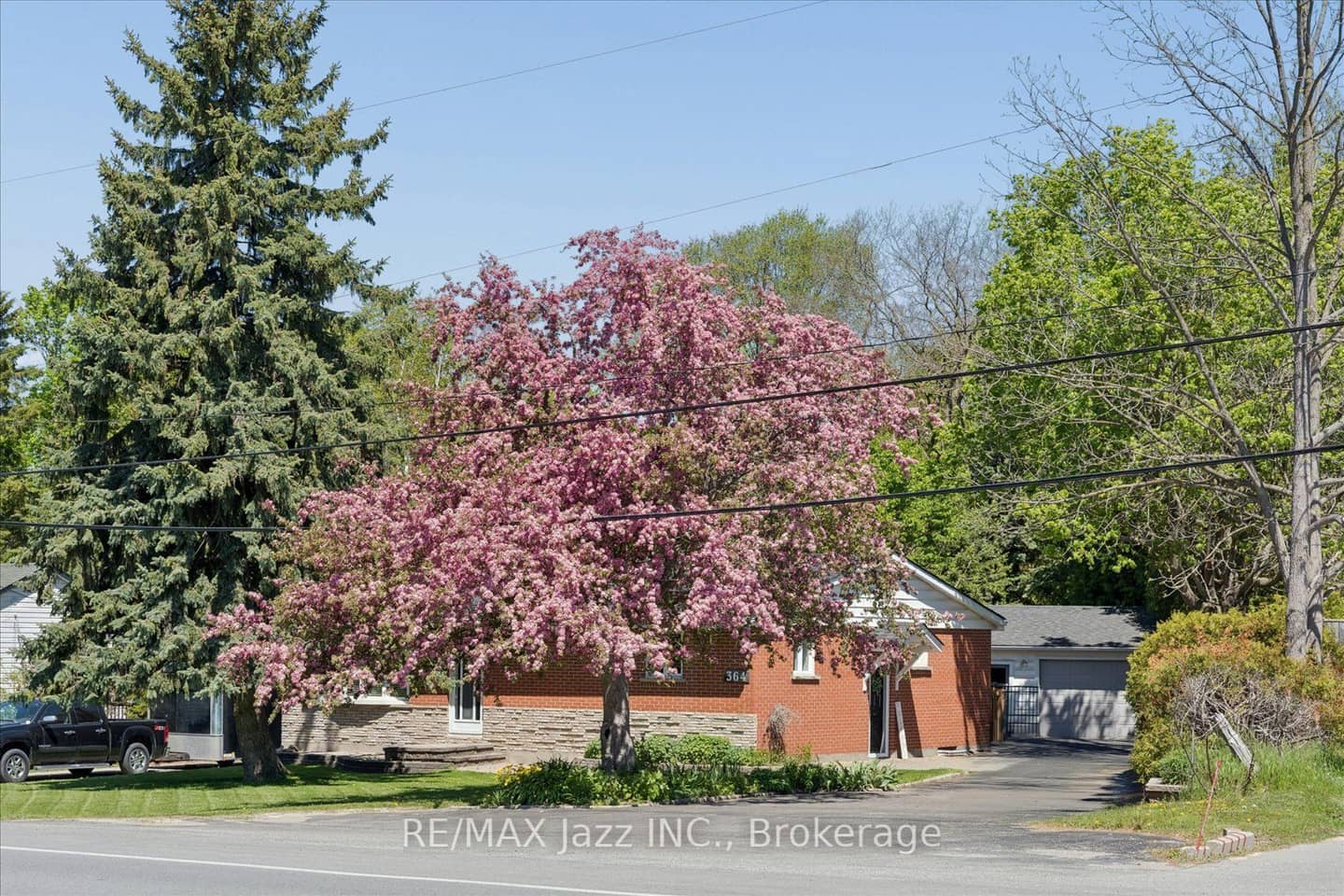 364 King Street E, Clarington, ON L1C 3K5