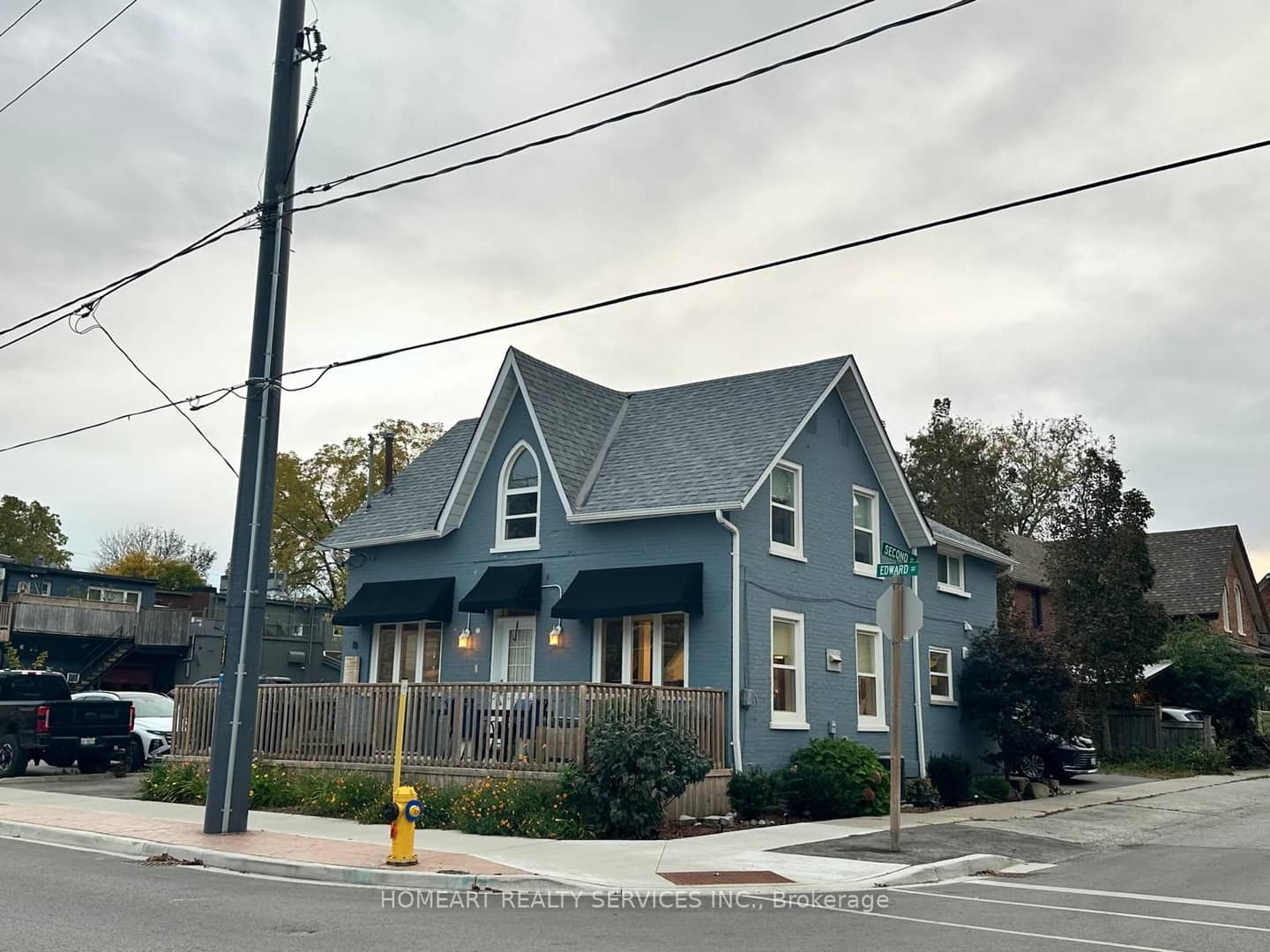 18 Edward Street, Whitchurch-Stouffville, ON L4A 1A4