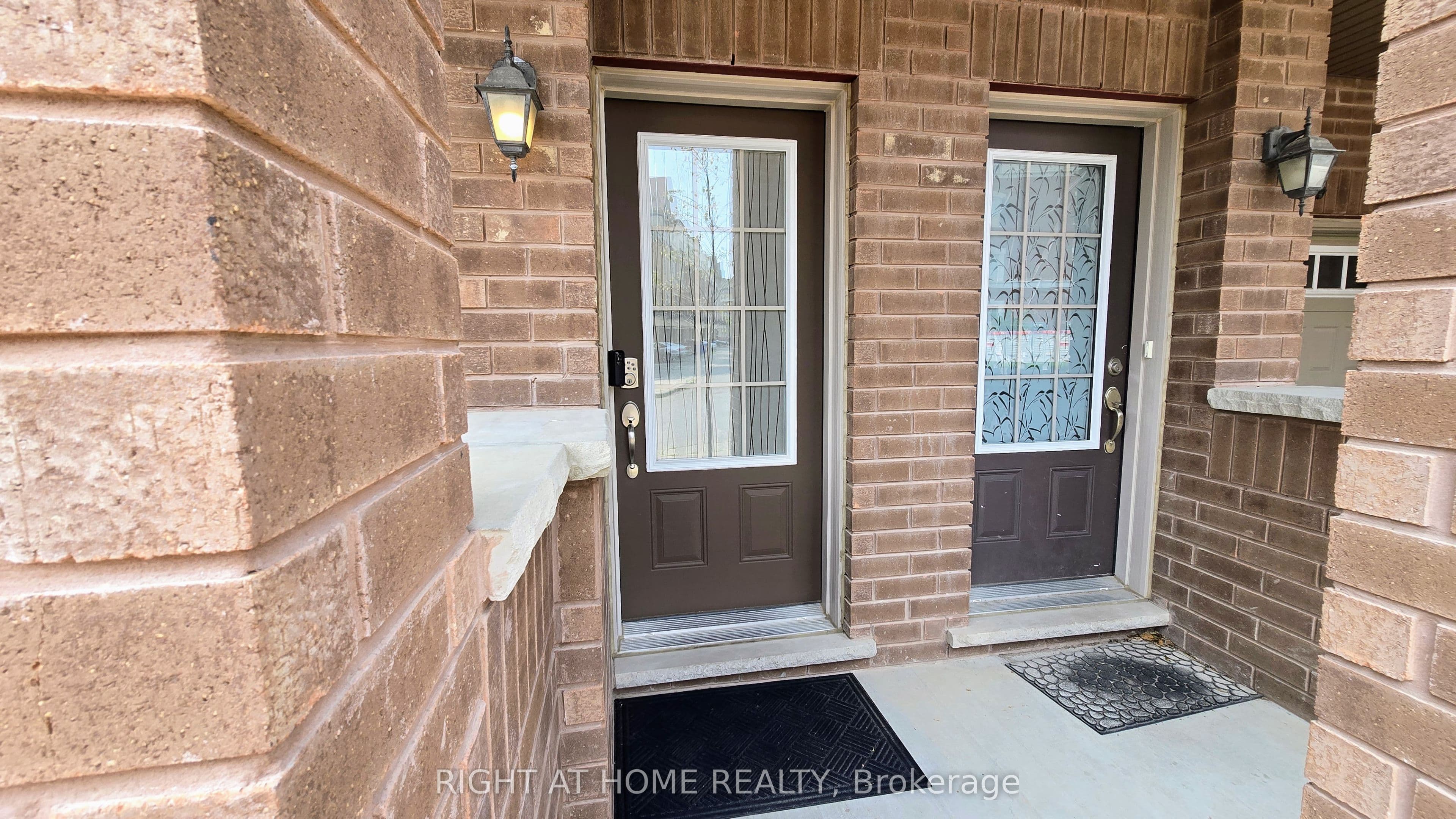 2358 Chevron Prince Path 341, Oshawa, ON L1L 0K9