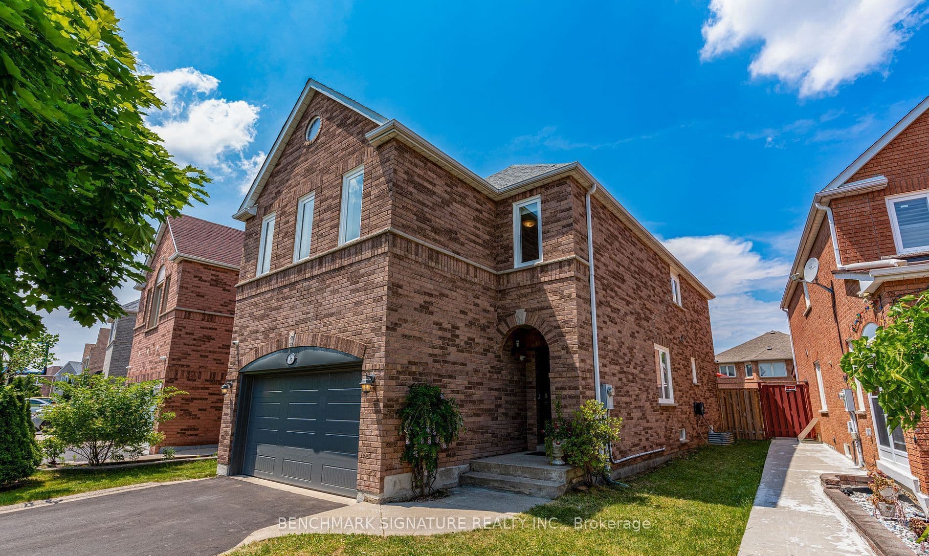 36 Twisted Oak Street, Brampton, ON L6R 1T1